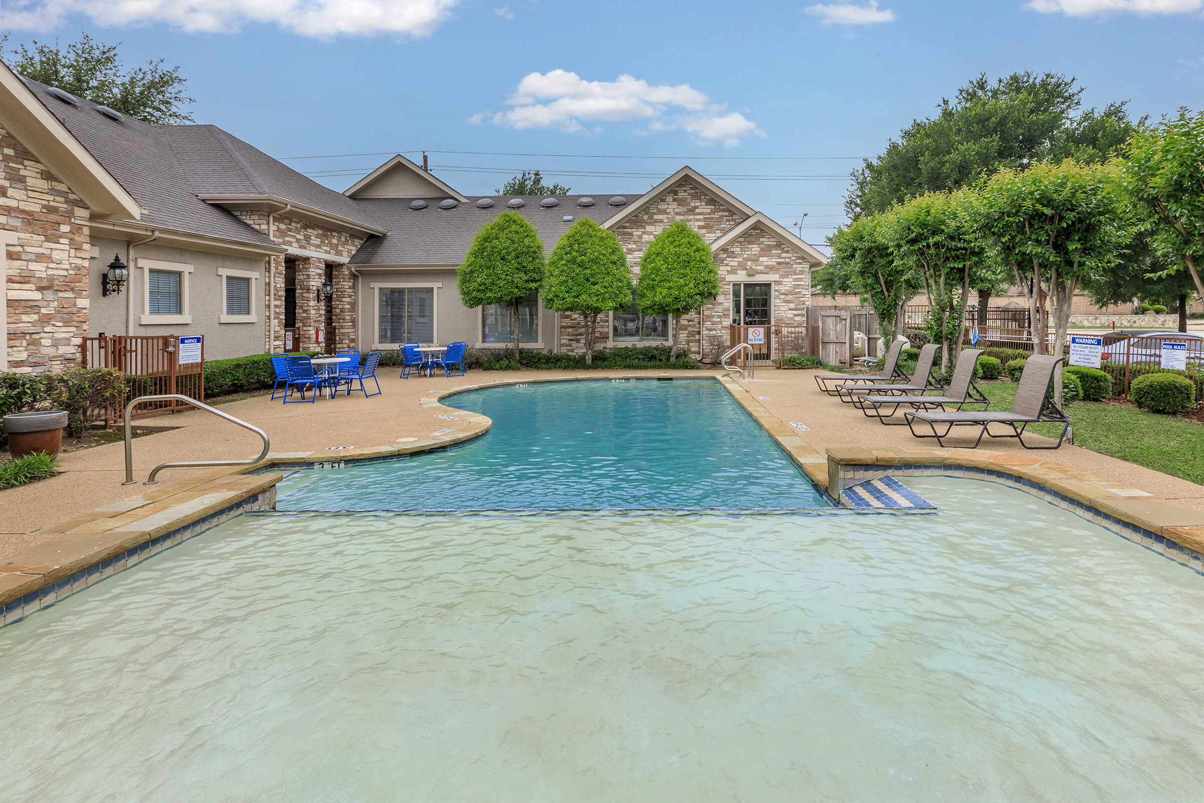 Home - Luxar Villas - Dallas, TX