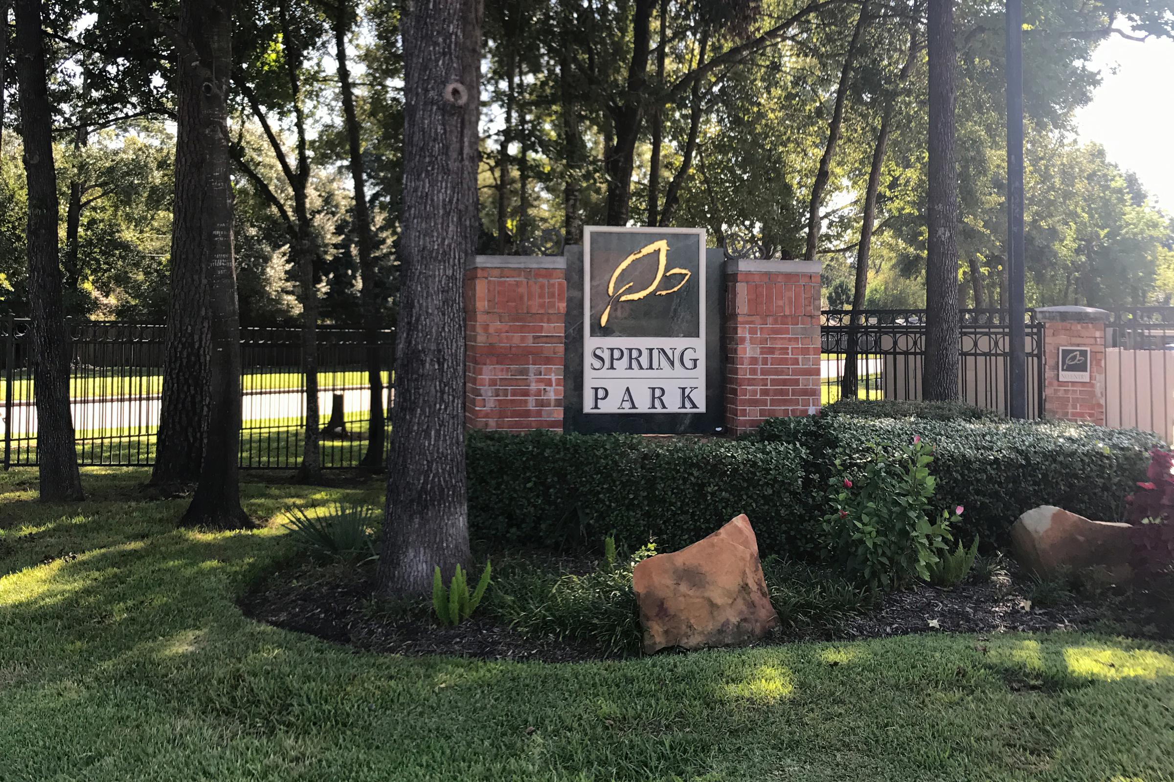 Spring Park monument sign