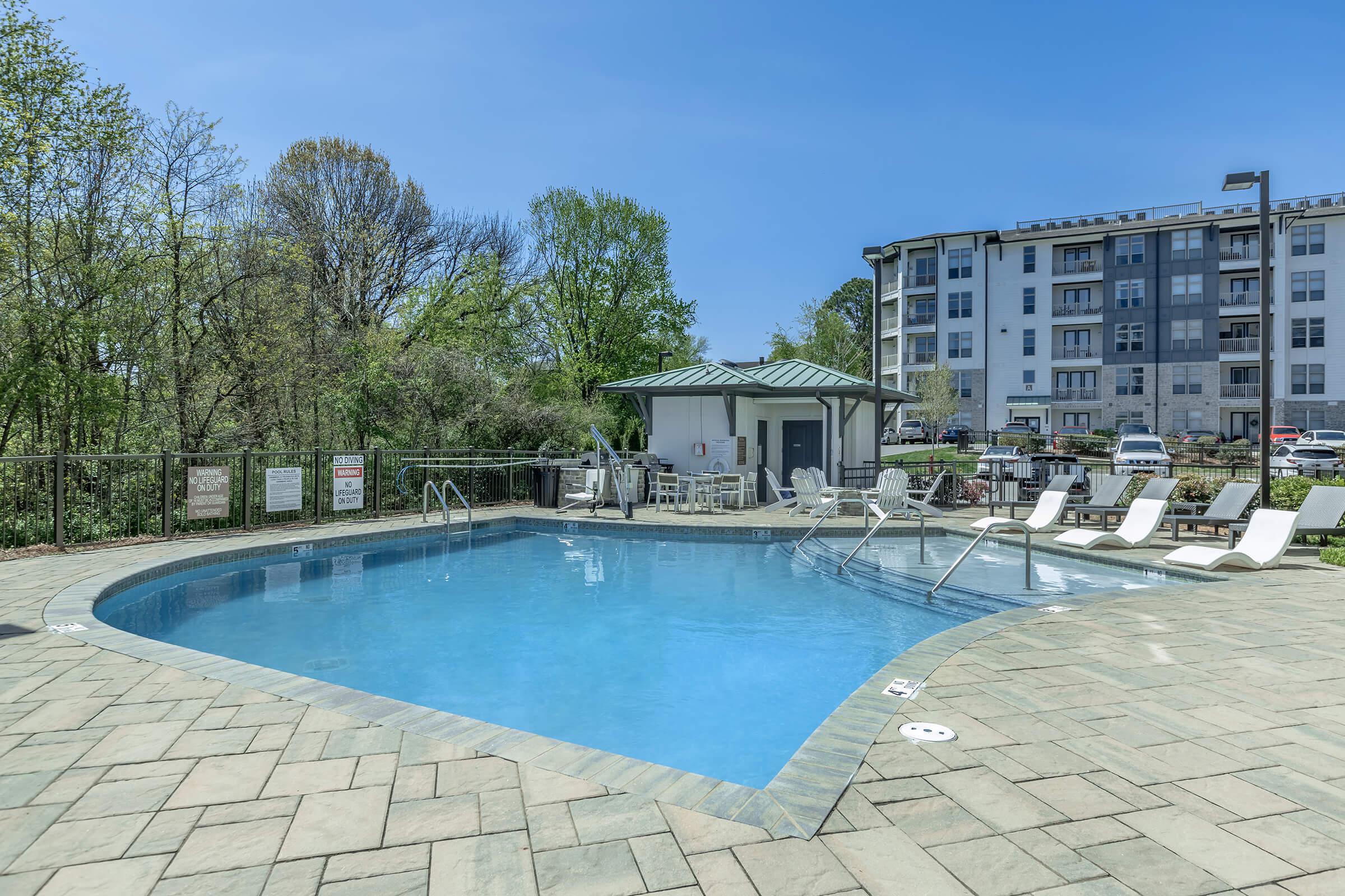 Spectacular swimming pool at The Residence at Old Hickory Lake