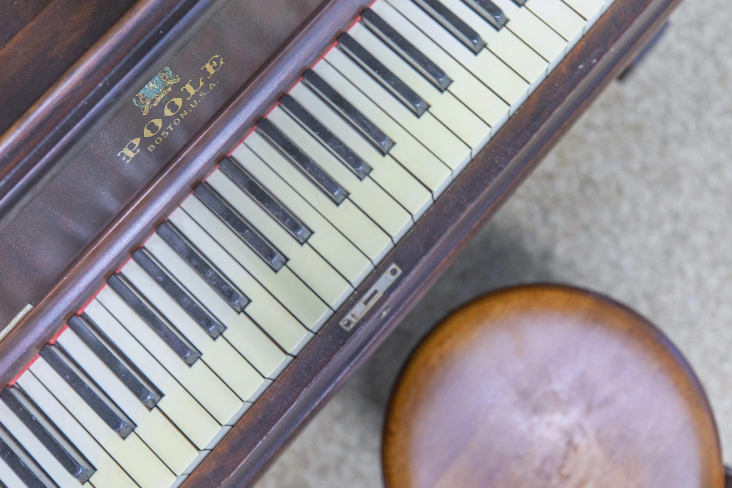 a piano keyboard