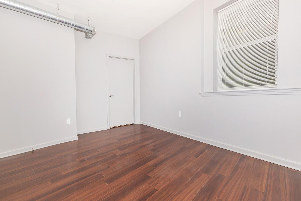 Two Bedroom Apartment at Tenth and Jefferson