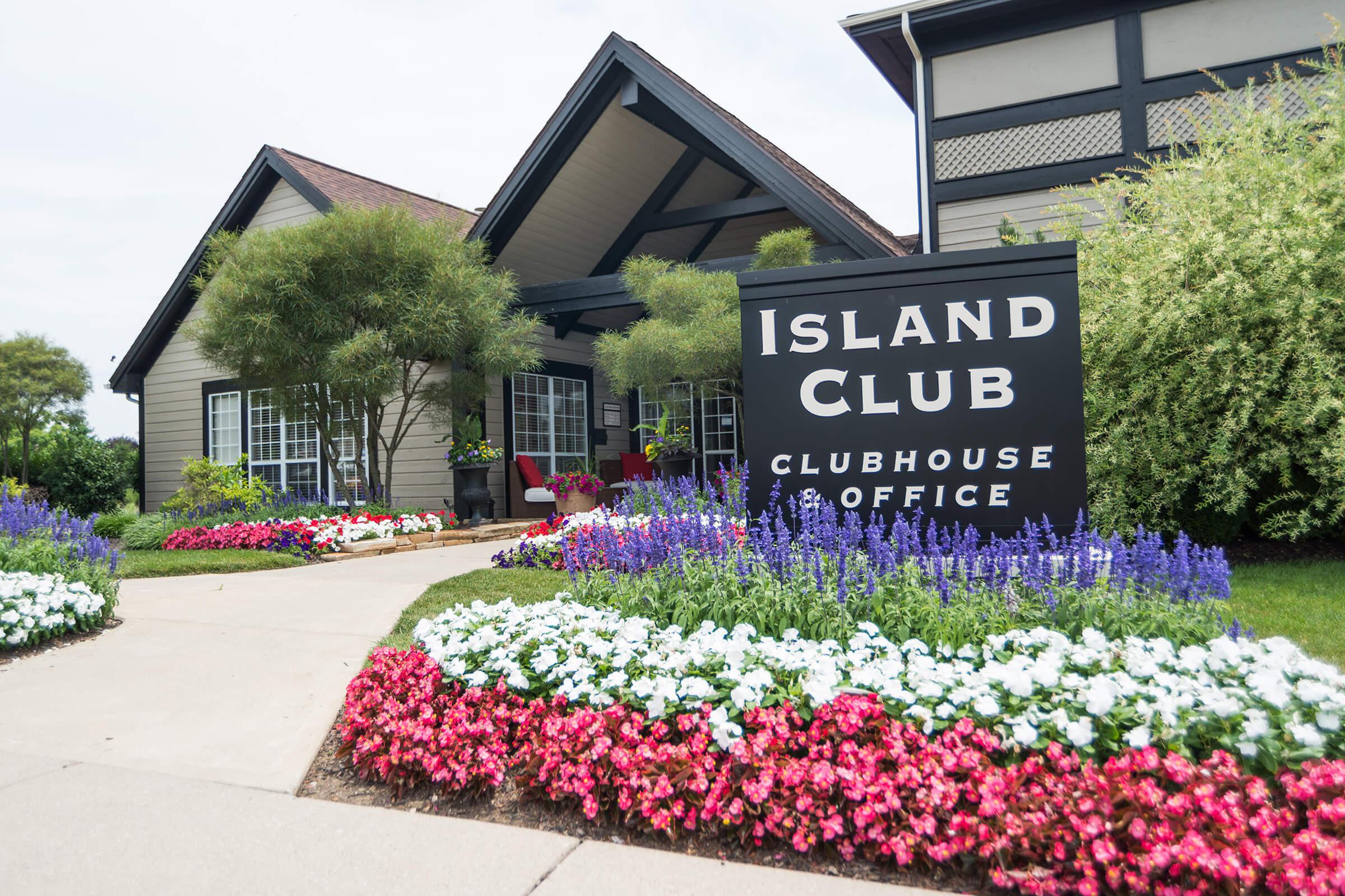 clubhouseentry(2)_1565_hi.jpg