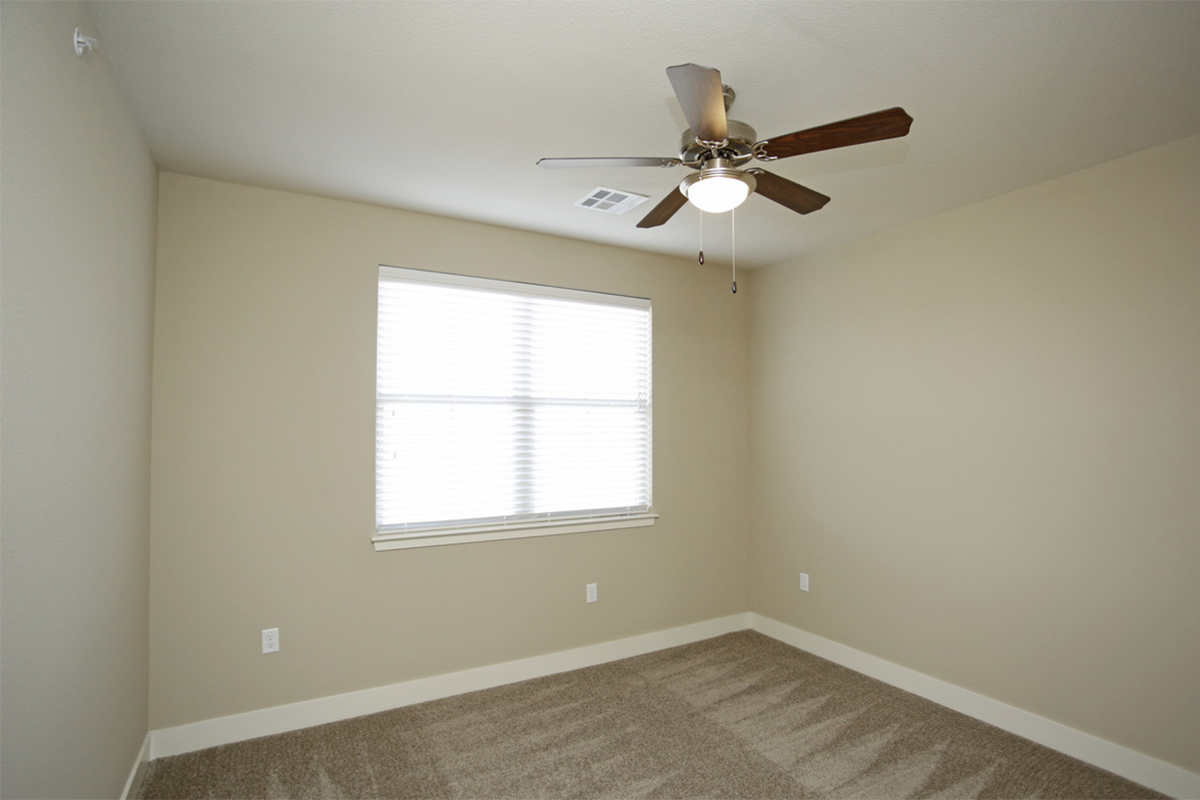 Extra Bedroom 1.png
