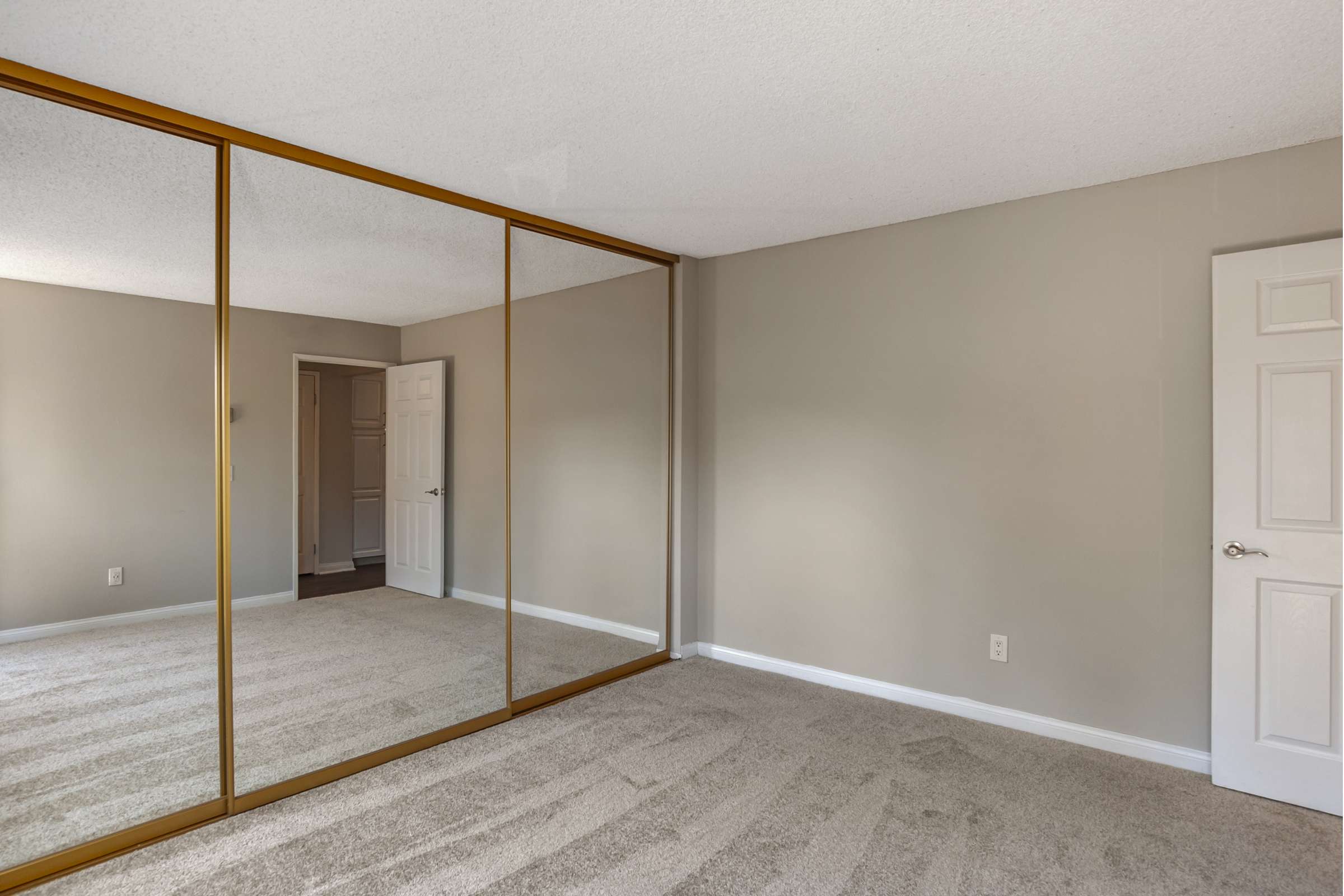 Apartment Features