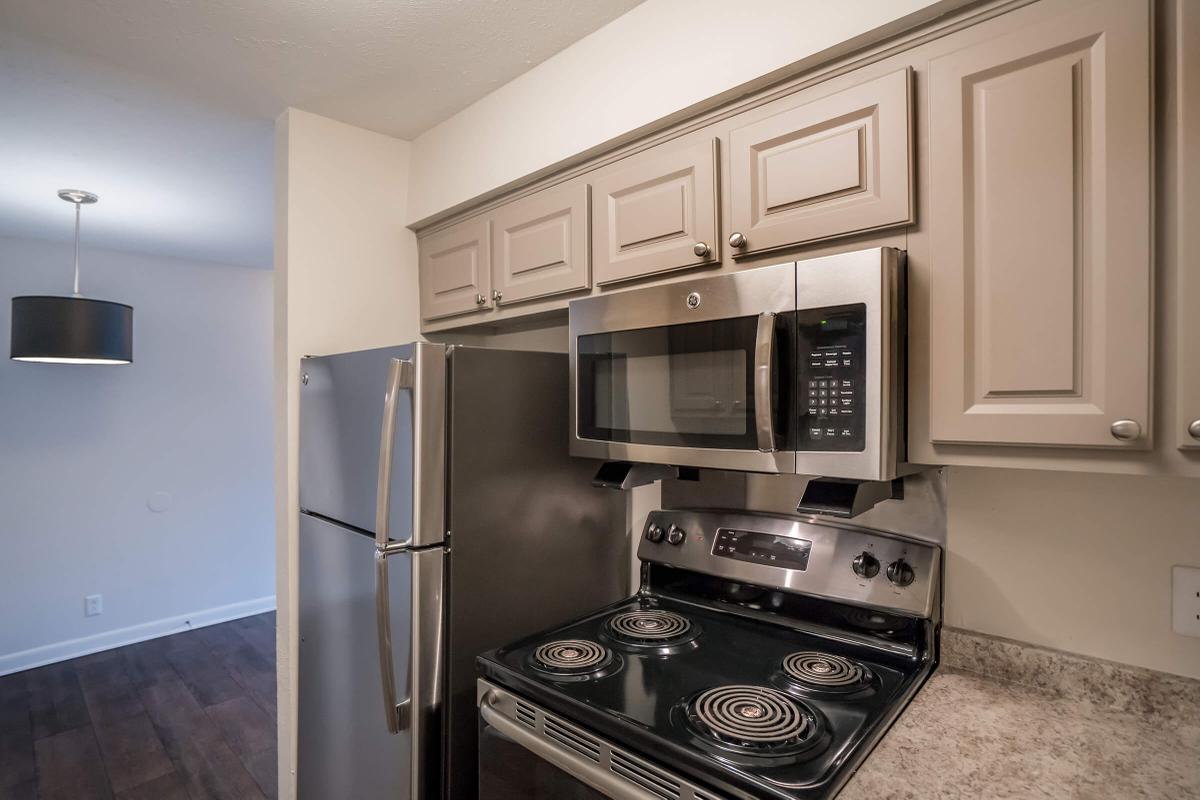 Stainless Steel Appliances at Chase Cove Apartments in Nashville, TN