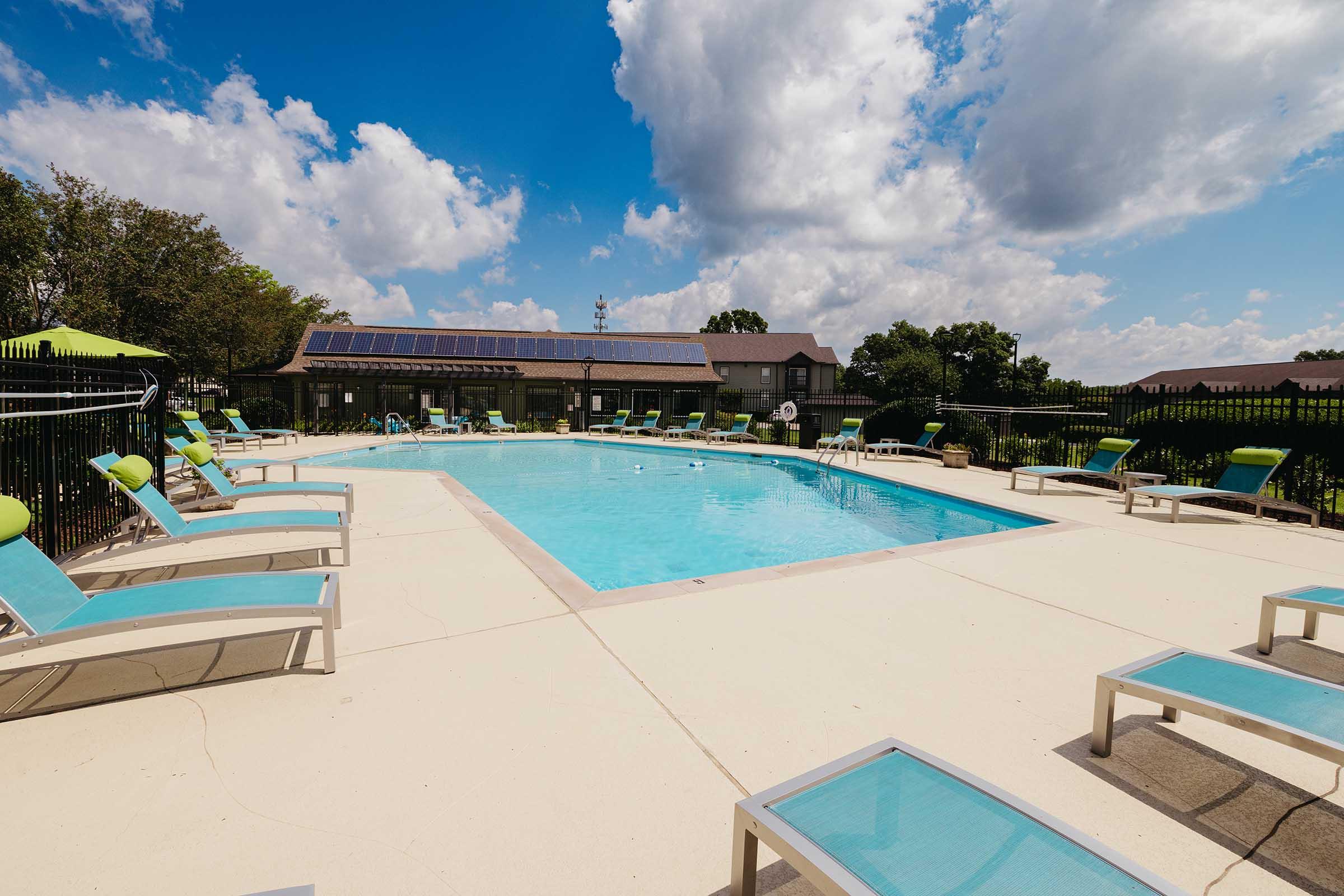 Swimming Pool at Chase Cove Apartments in Nashville Area