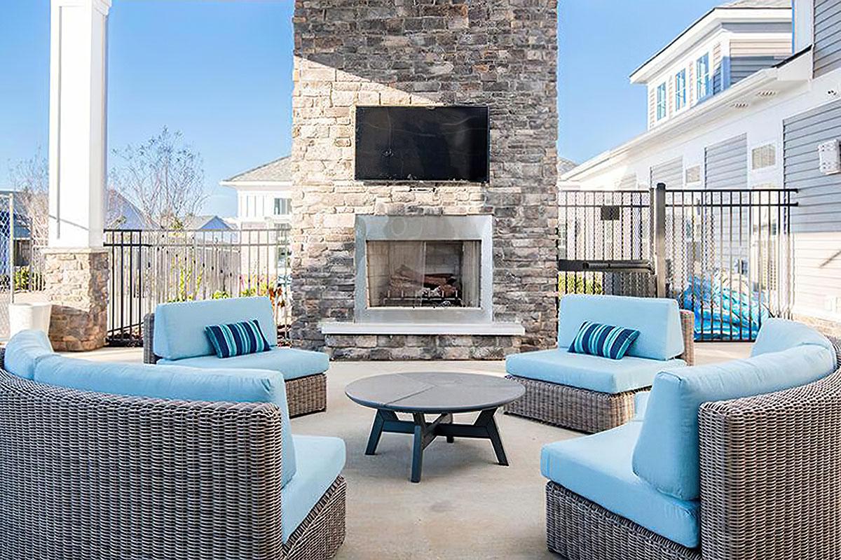 Riverstone Apartments at Long Shoals Amenities