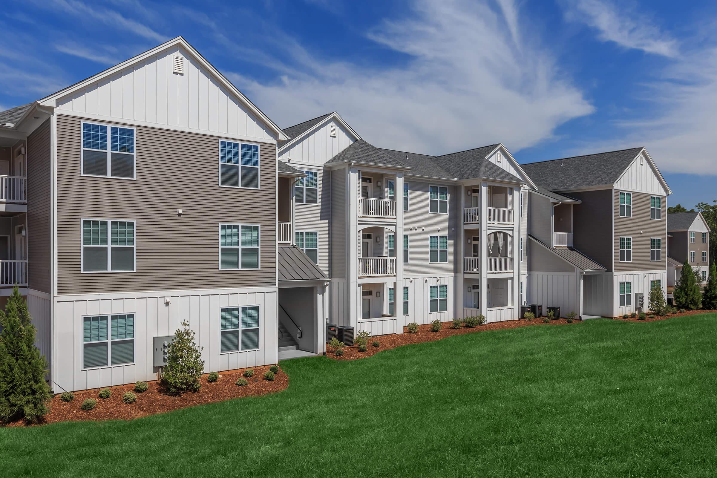 Charming Community In Riverstone Apartments At Long Shoals In Arden, North Carolina