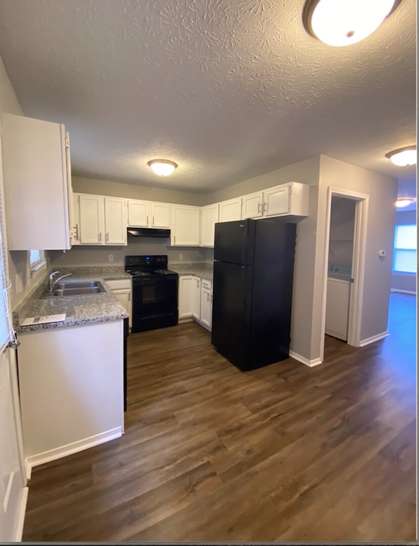Chestnut Hill Apartments and Community Amenities