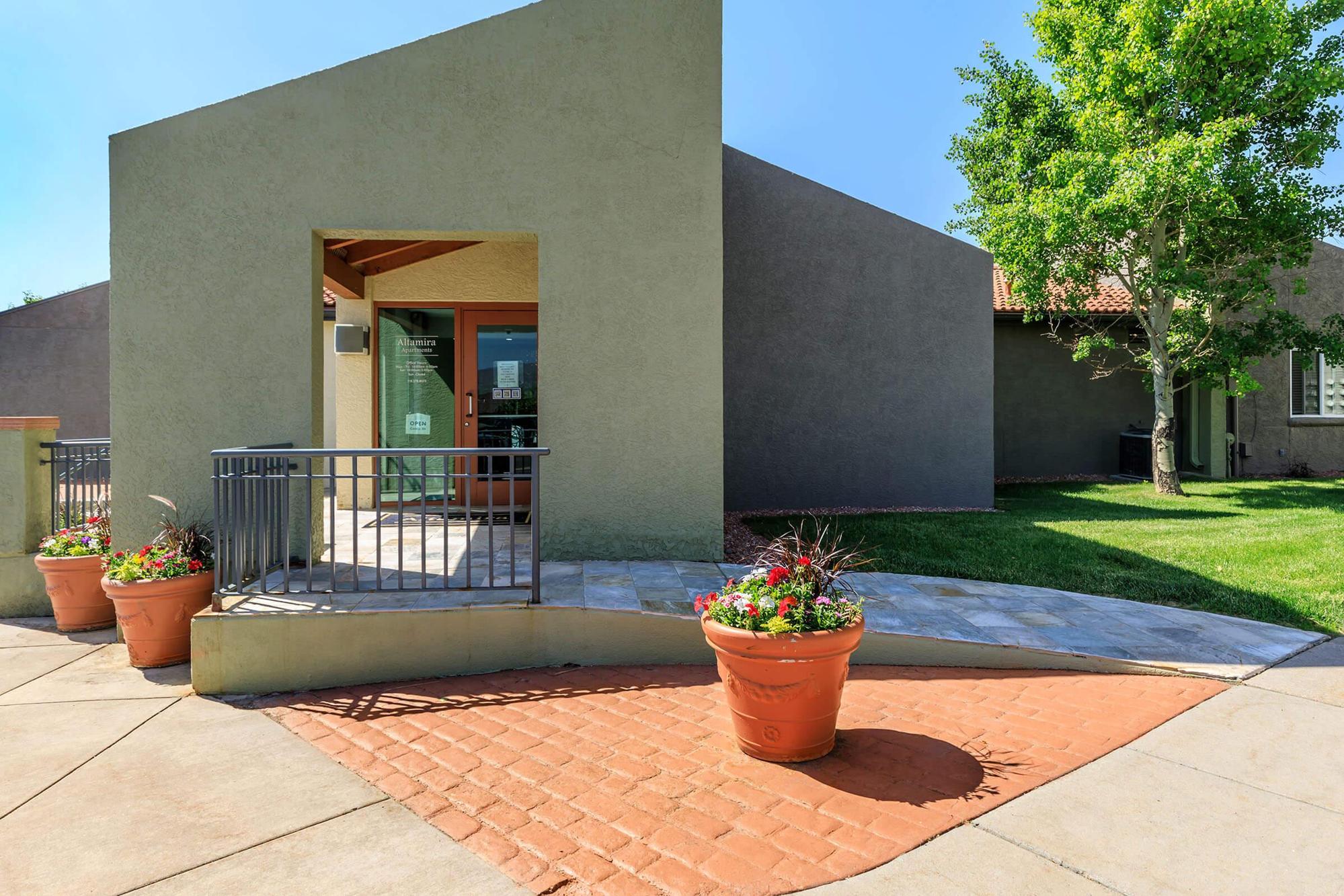 BEAUTIFUL LANDSCAPING IN COLORADO SPRINGS