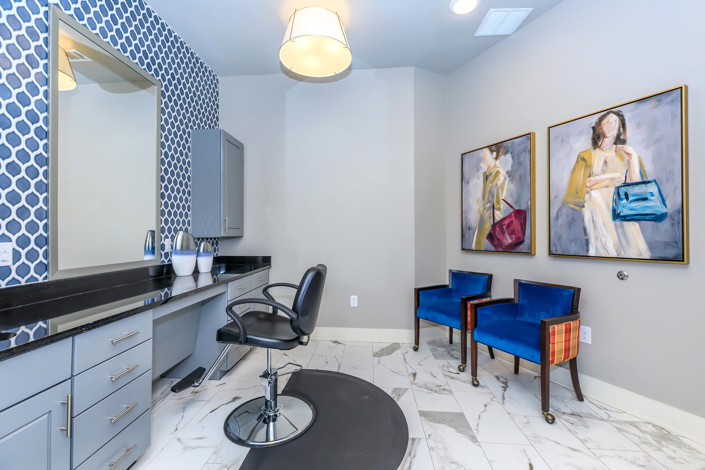 BEAUTY SALON