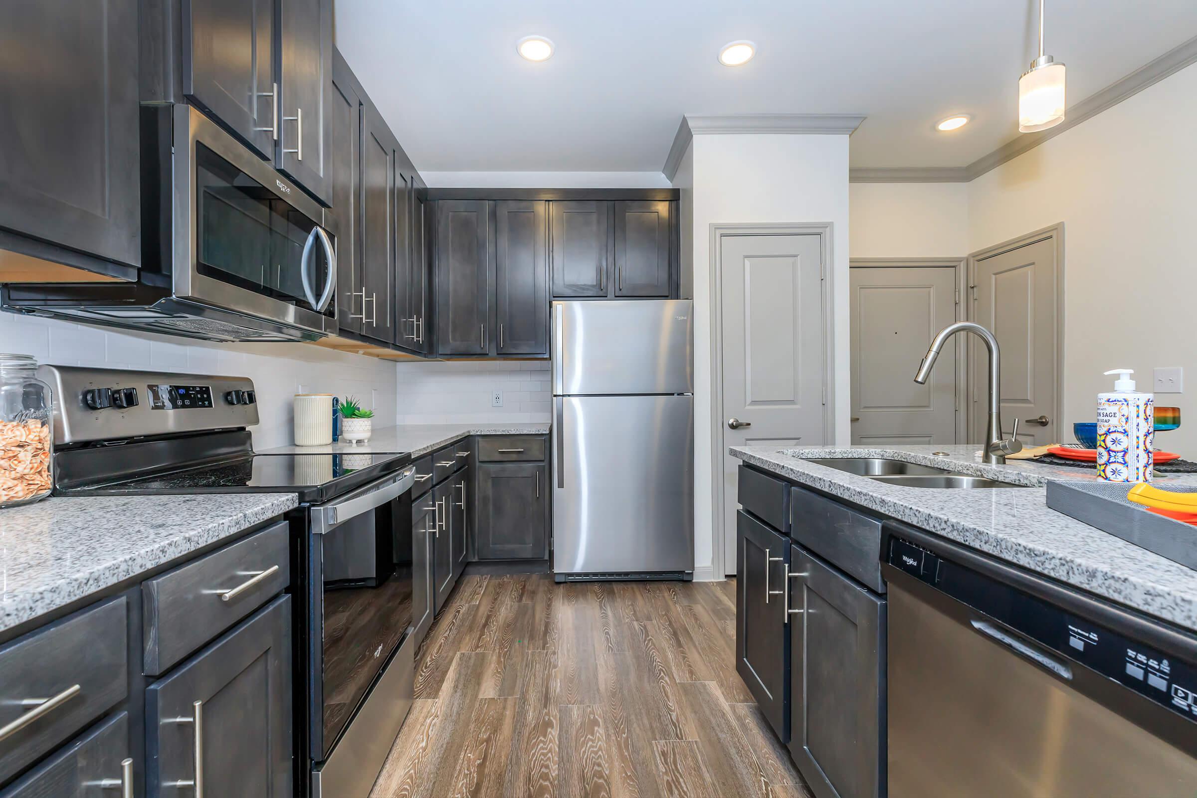 GOURMET KITCHEN