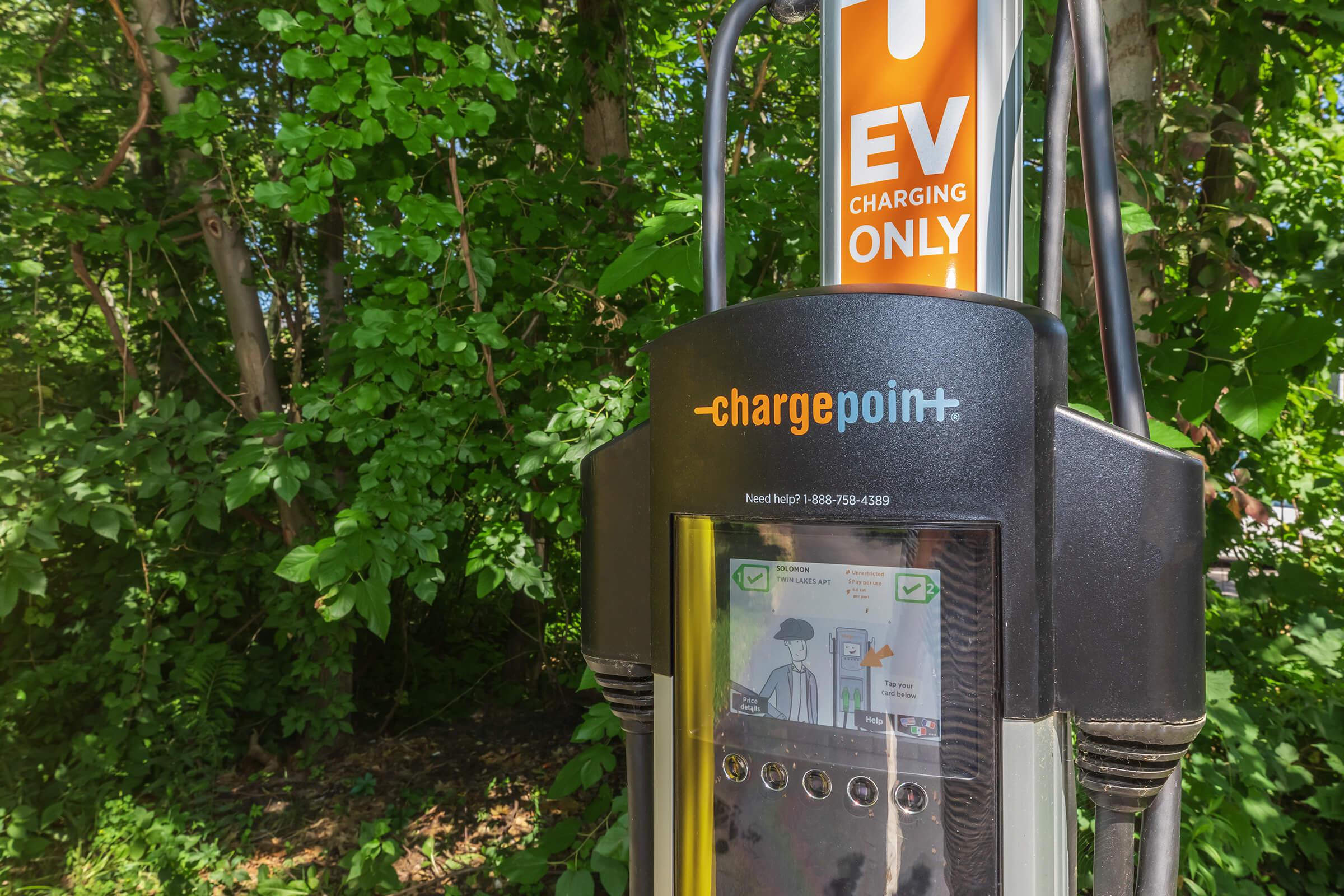 EV CHARGE POINT STATION