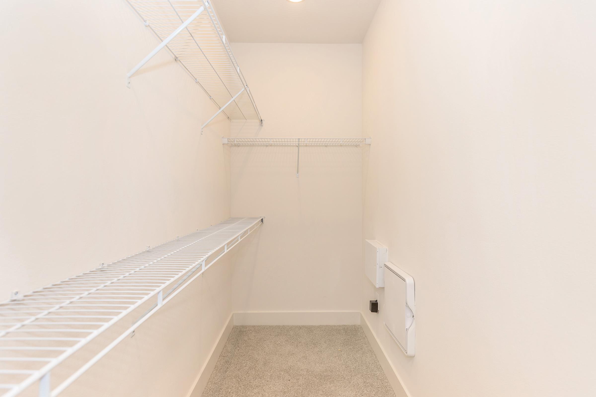 LARGE  WALK-IN CLOSETS