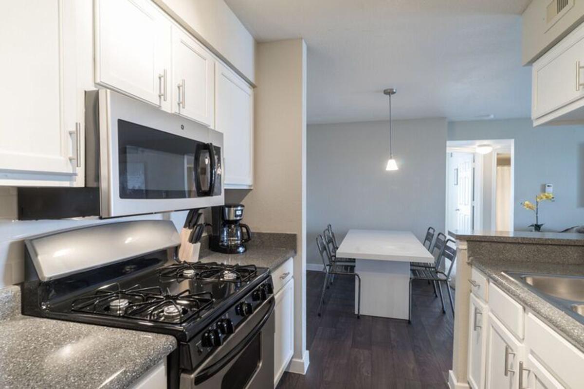 Wendy Rae Walker - 2019-08-13 18-46-56 - kitchen2.jpg