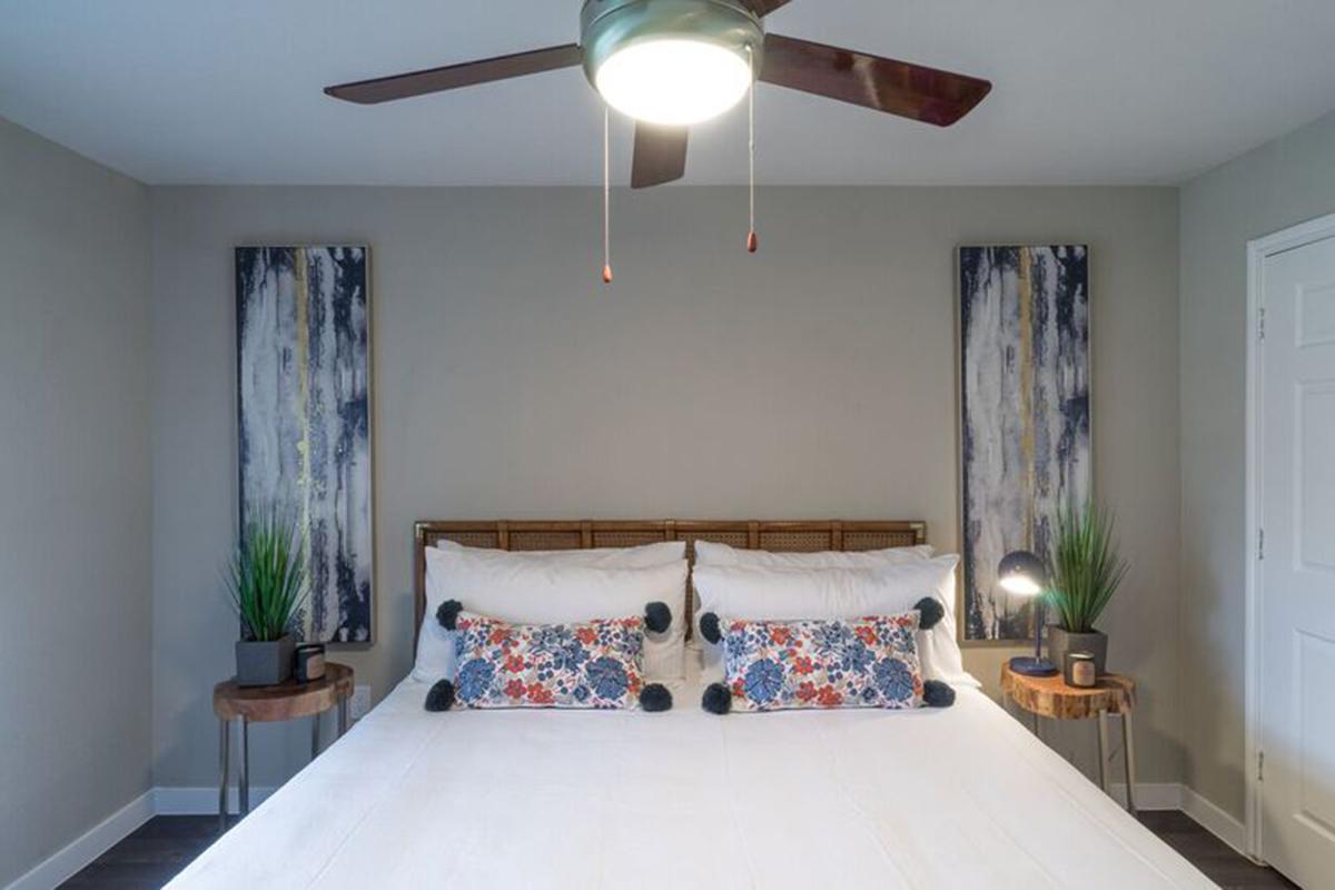 Wendy Rae Walker - bedroom3.jpg