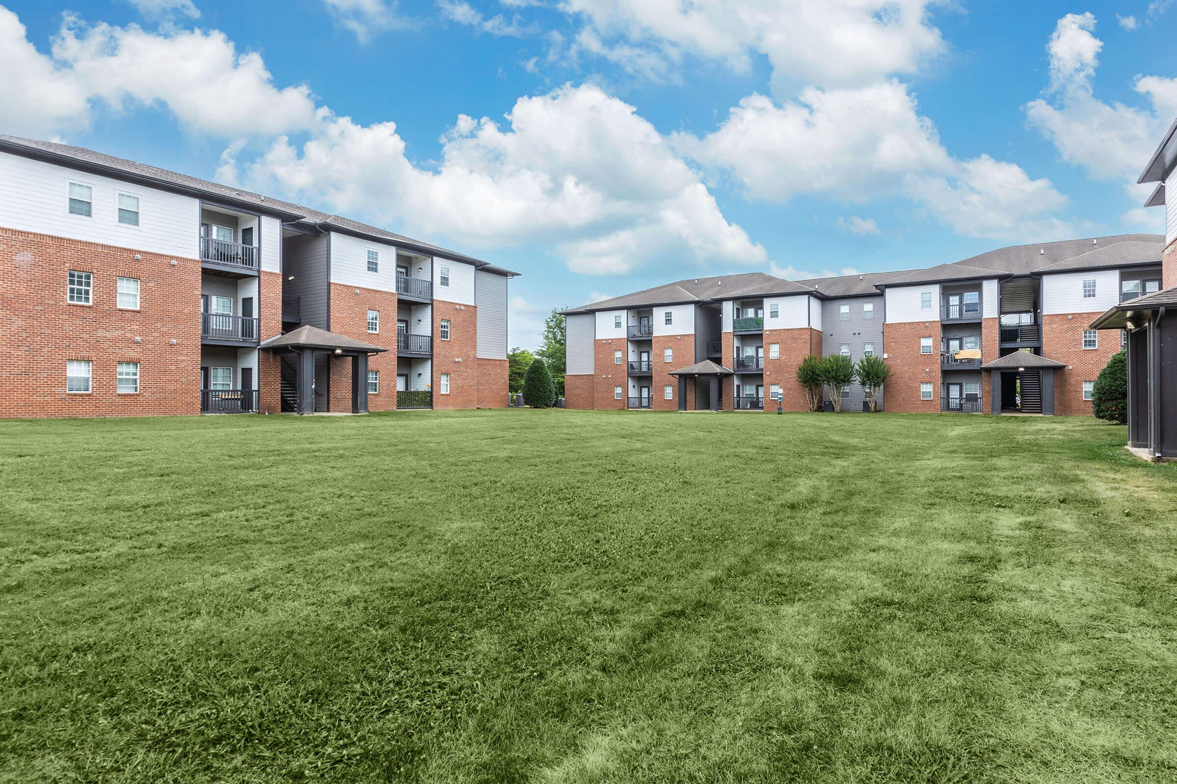 Landscaped Yard at Apartments in Murfreesboro, TN