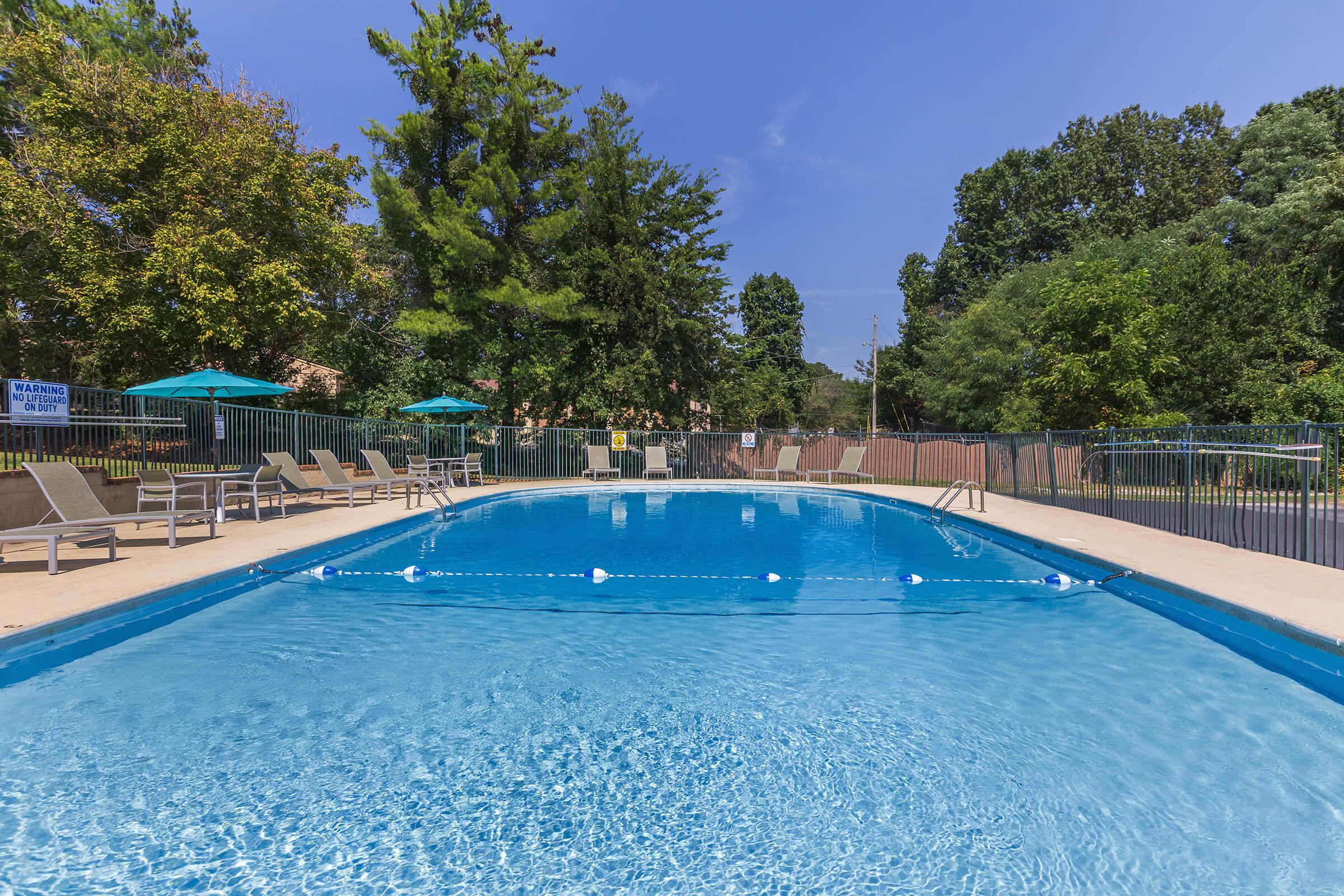 SWIMMING POOL IN THE COMMUNITY