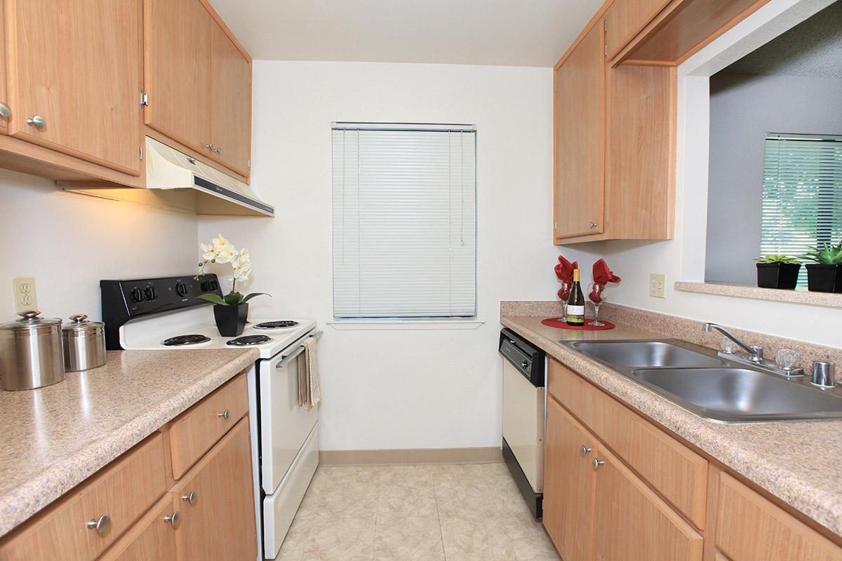 Palm Lakes provides well-equipped kitchens