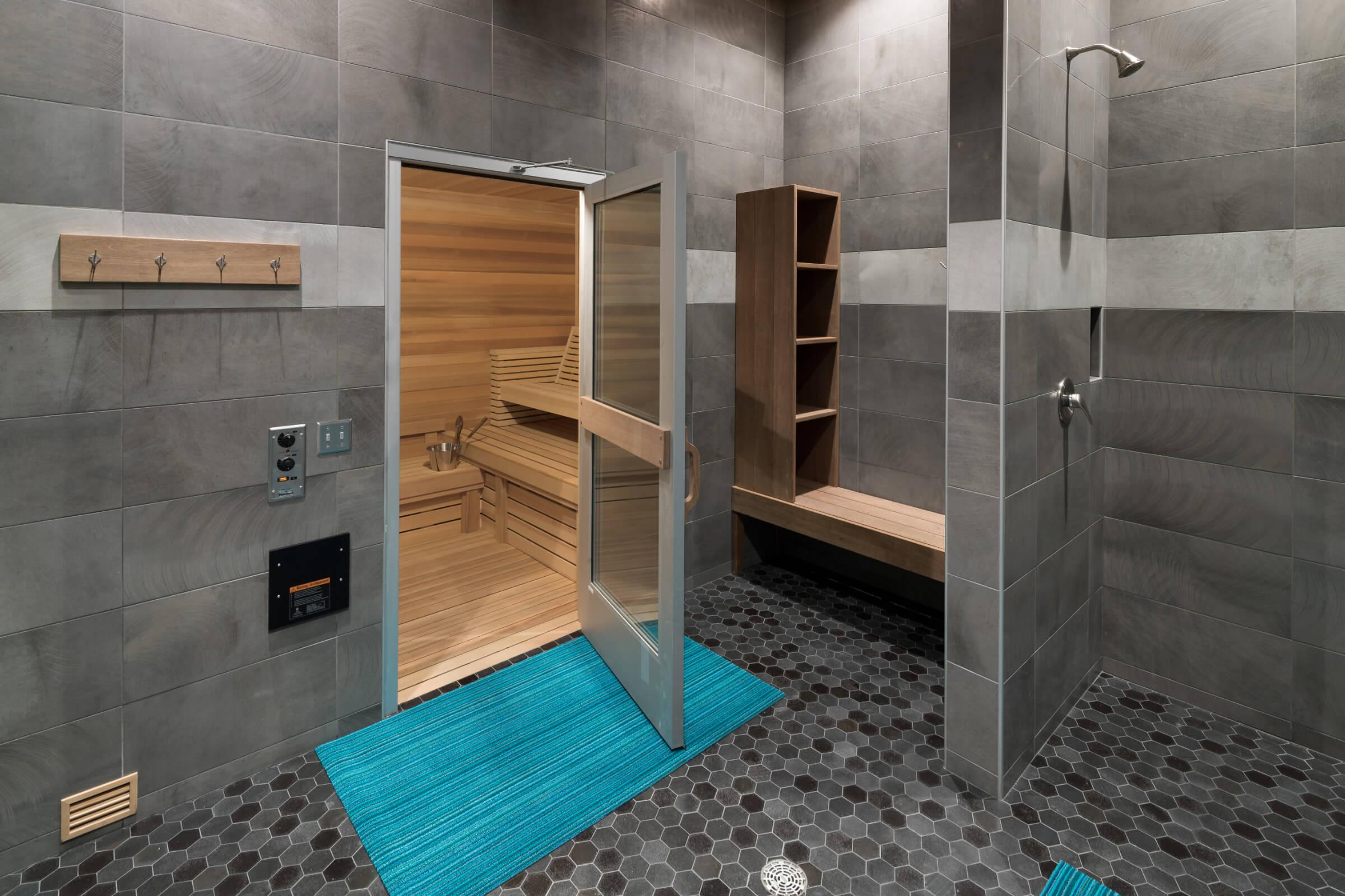 13 Sauna.jpg