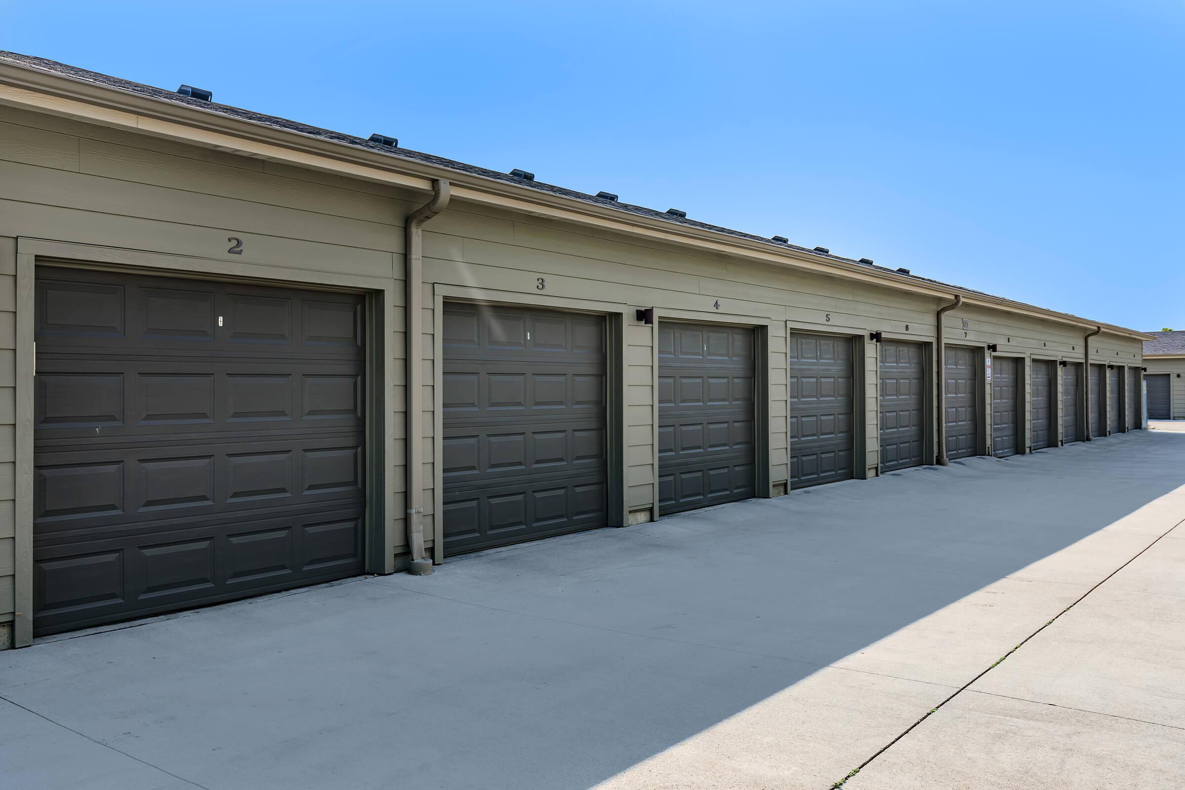 DETACHED GARAGES AT THE VIBE