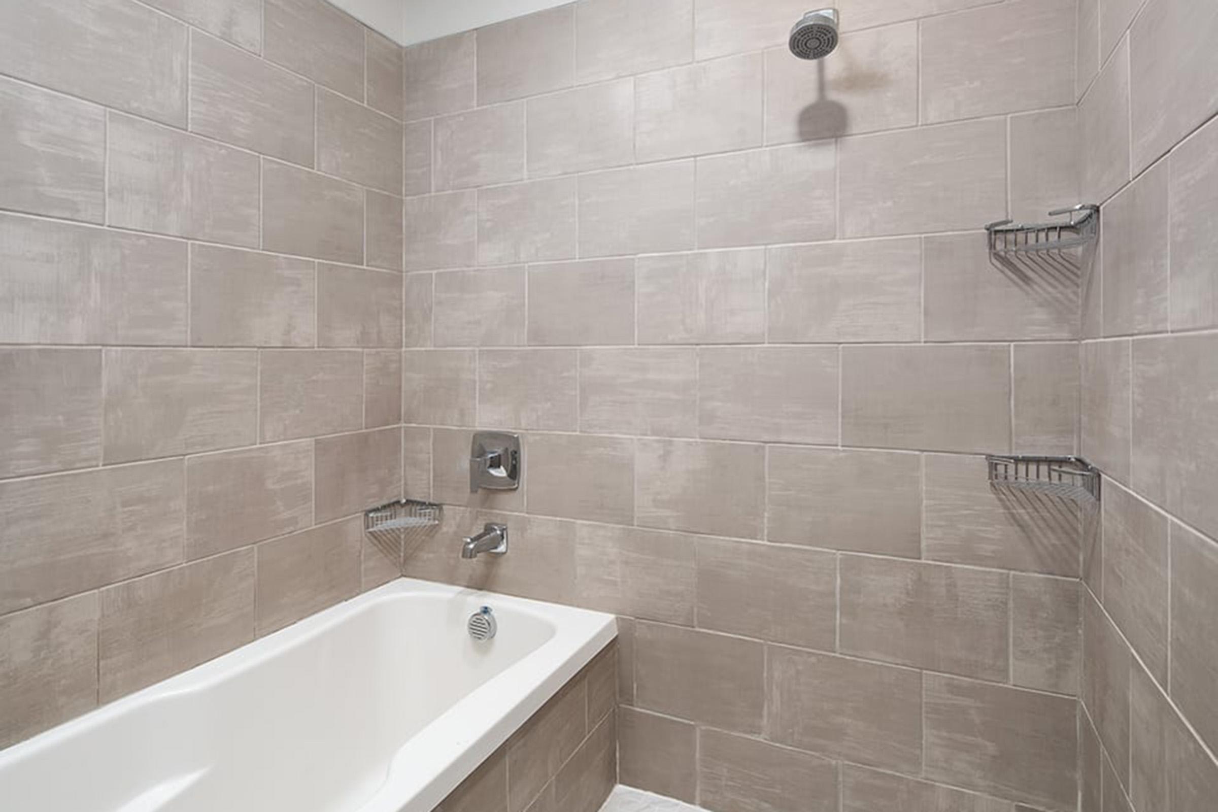 Bainbridge-Lake-Crabtree-Model-BR1-Bathroom-two.jpg