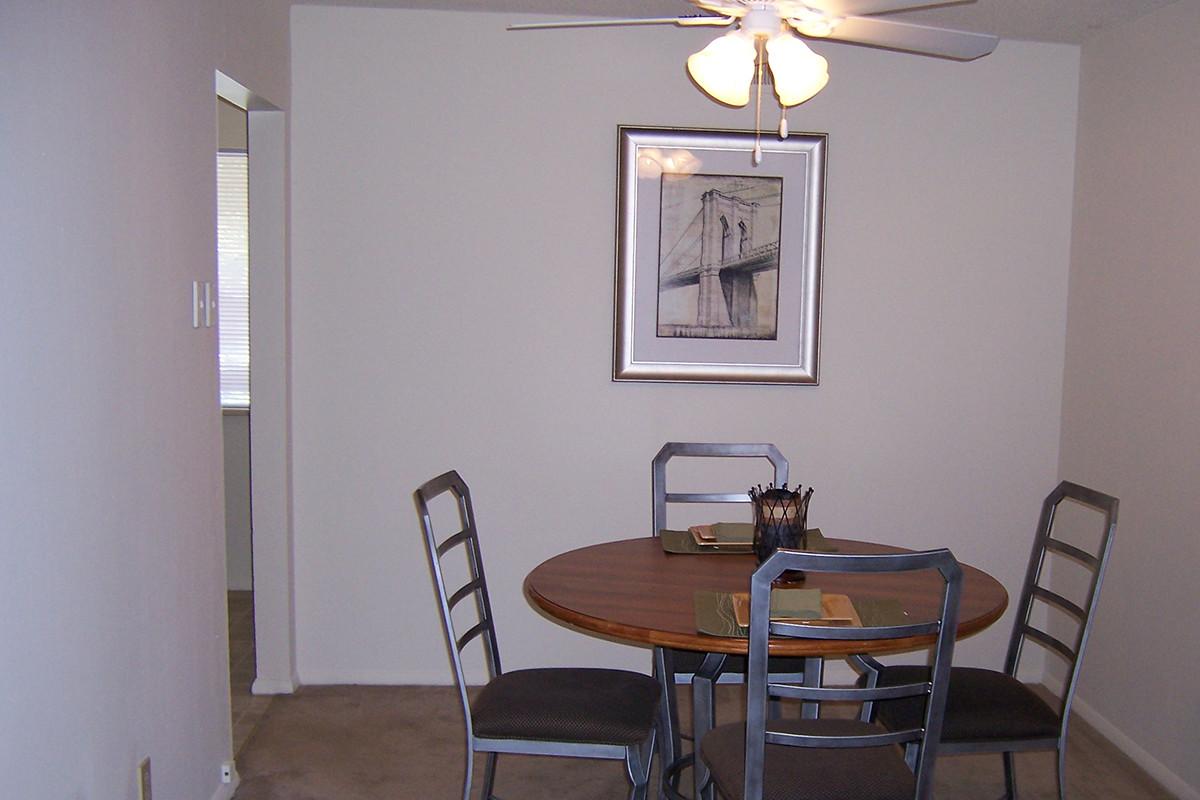 Dining Room.jpg