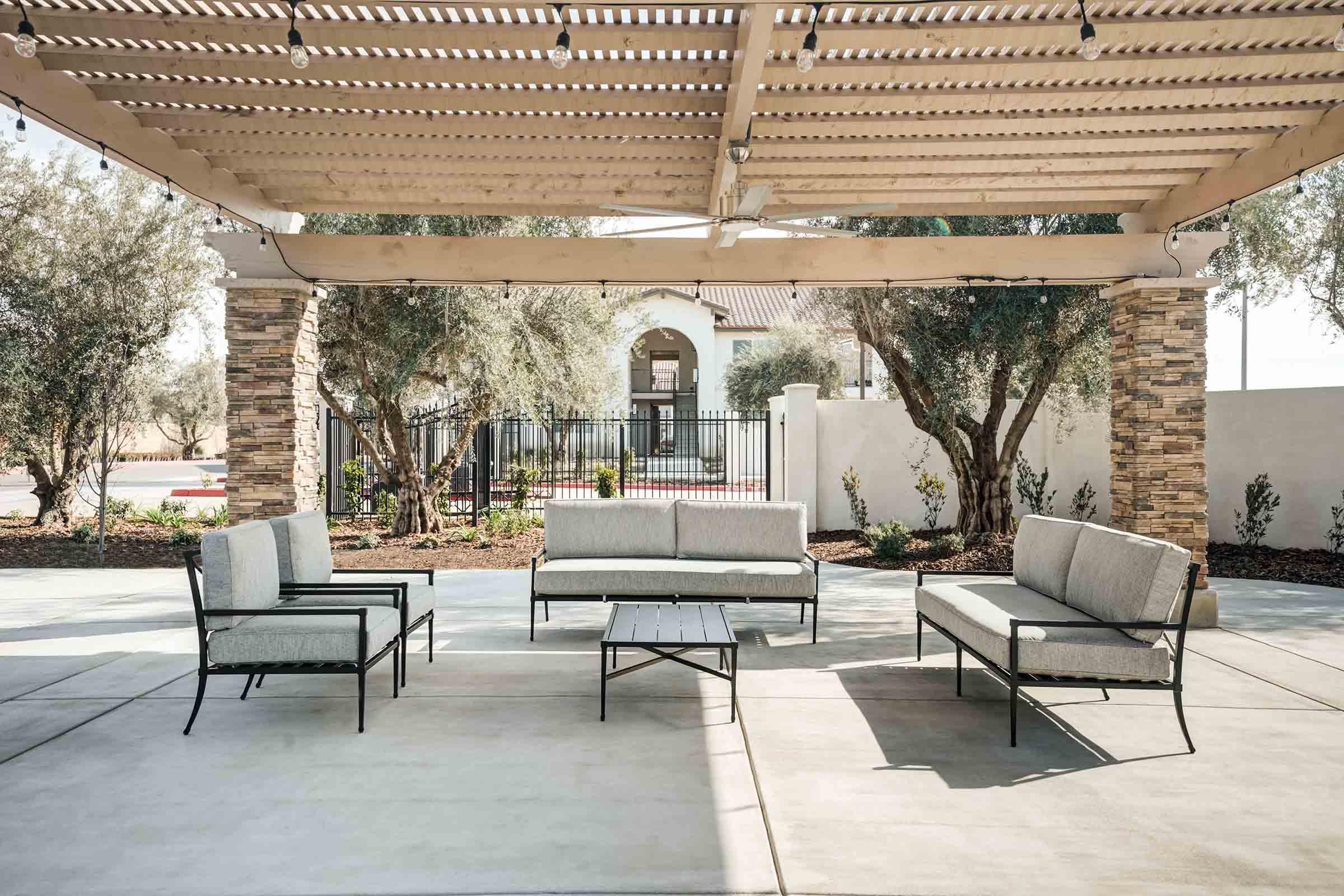 Grill area at Tuscany Villas (2 of 2)