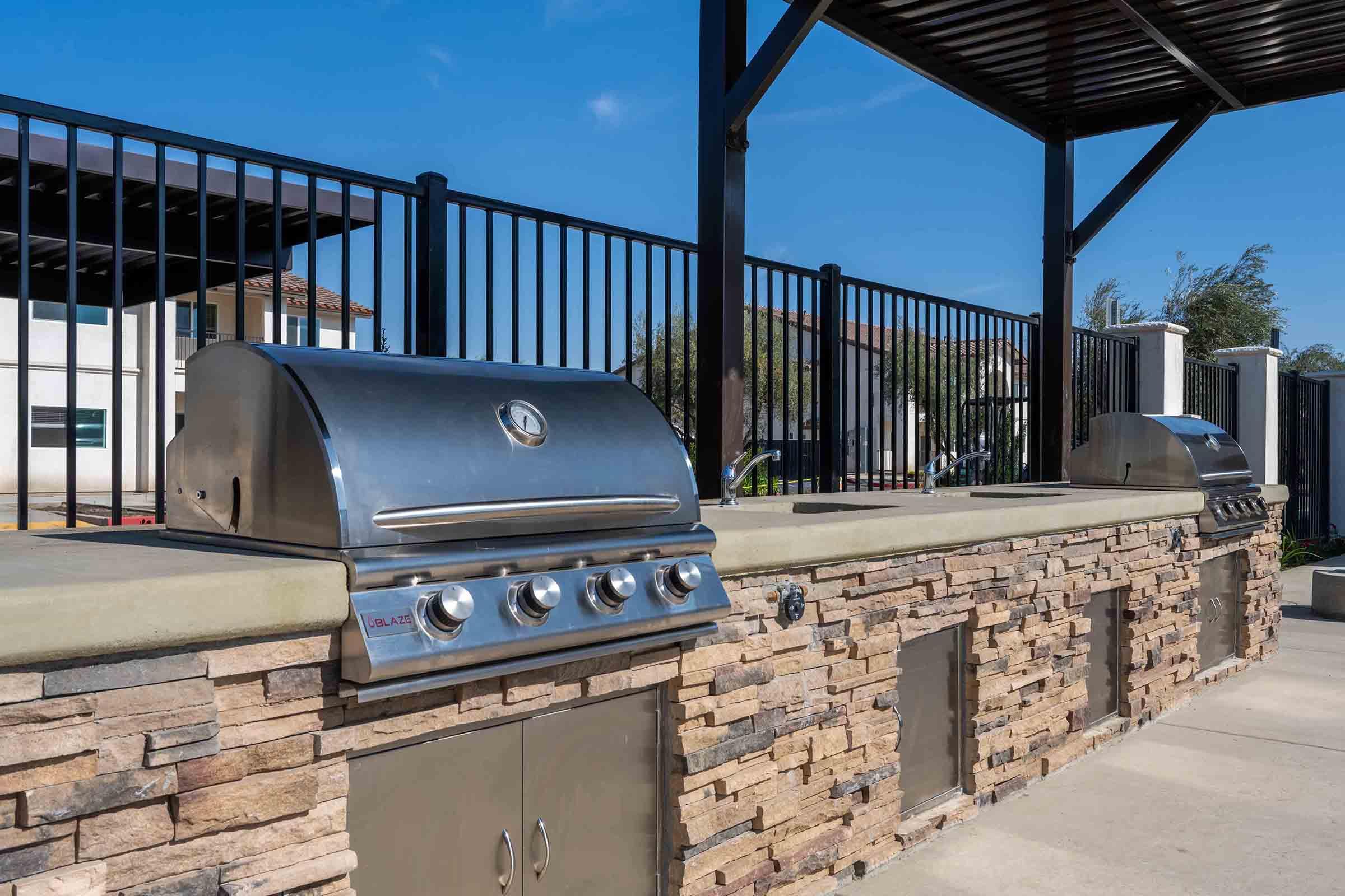 Grill area at Tuscany Villas (1 of 2)