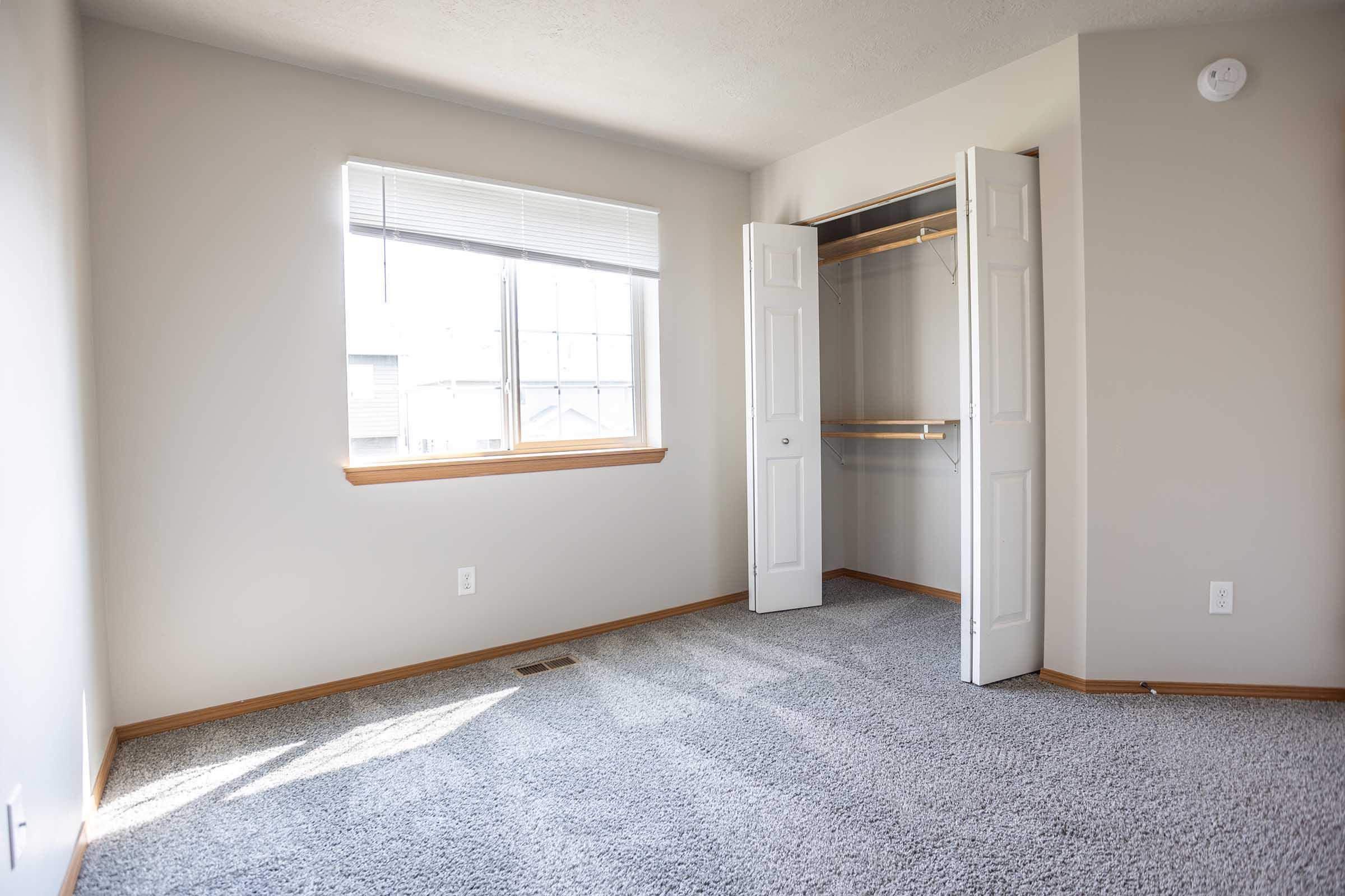 WestBriar3bed2.5Bath-Aug2023-4.jpg