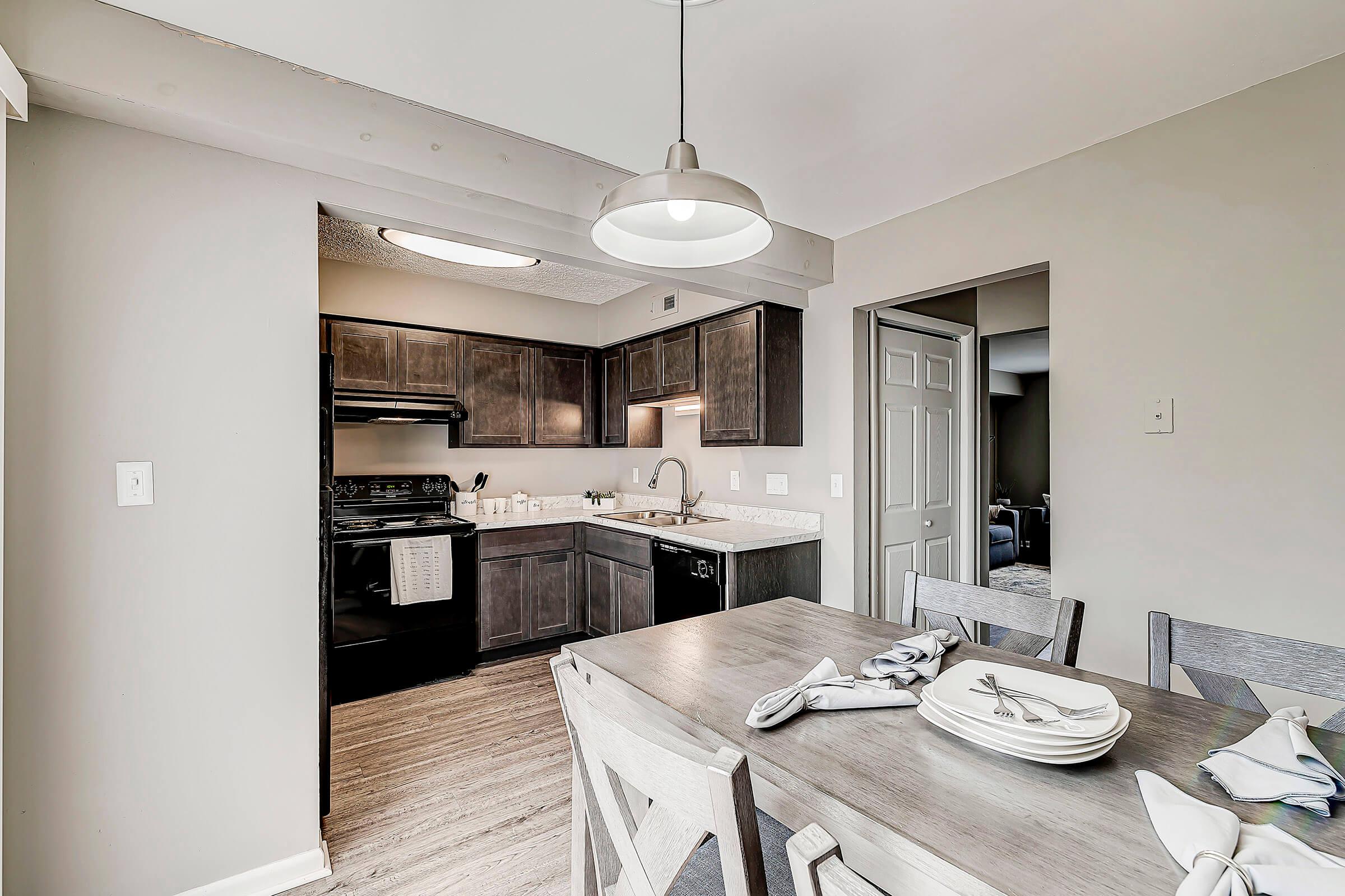 ENJOY HAVING A MEAL IN YOUR NEW PARKTON APARTMENT