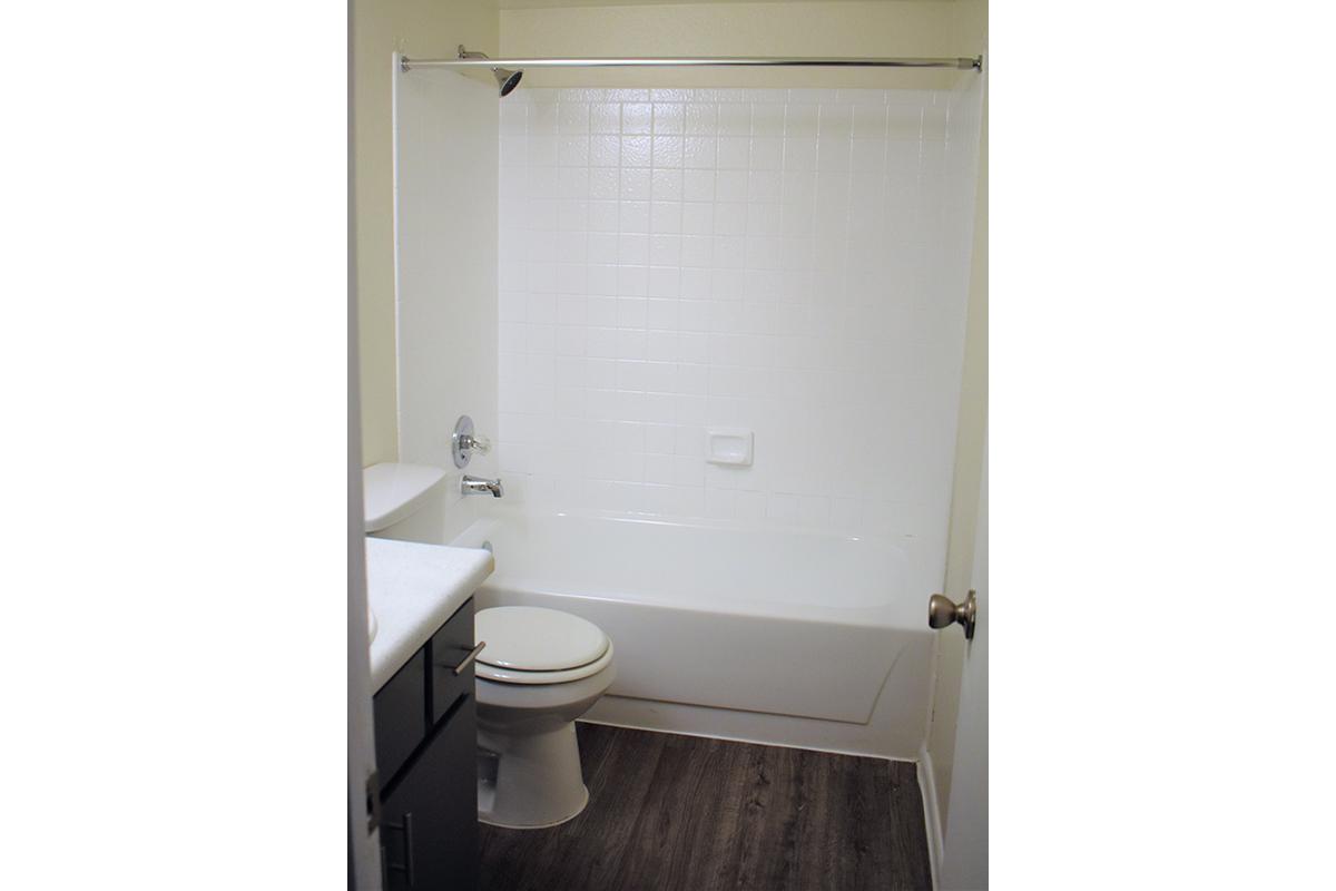 2x1 bath.jpg
