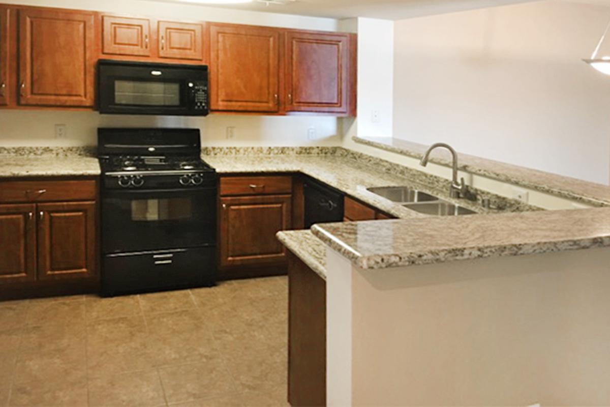 1302 Kitchen.jpg