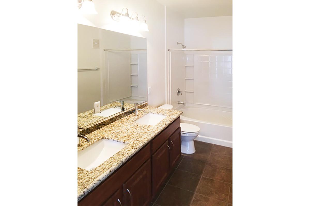 1302 Master bath.jpg
