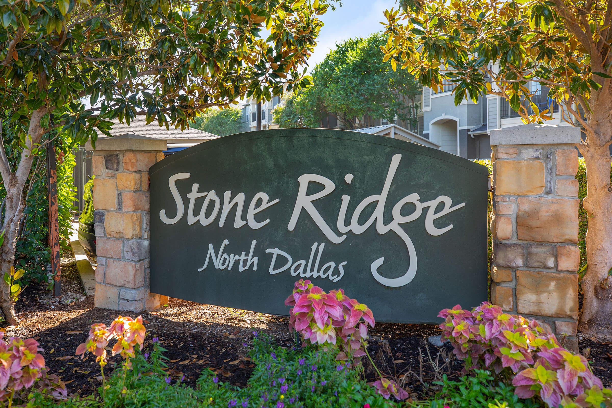 Stone Ridge monument sign