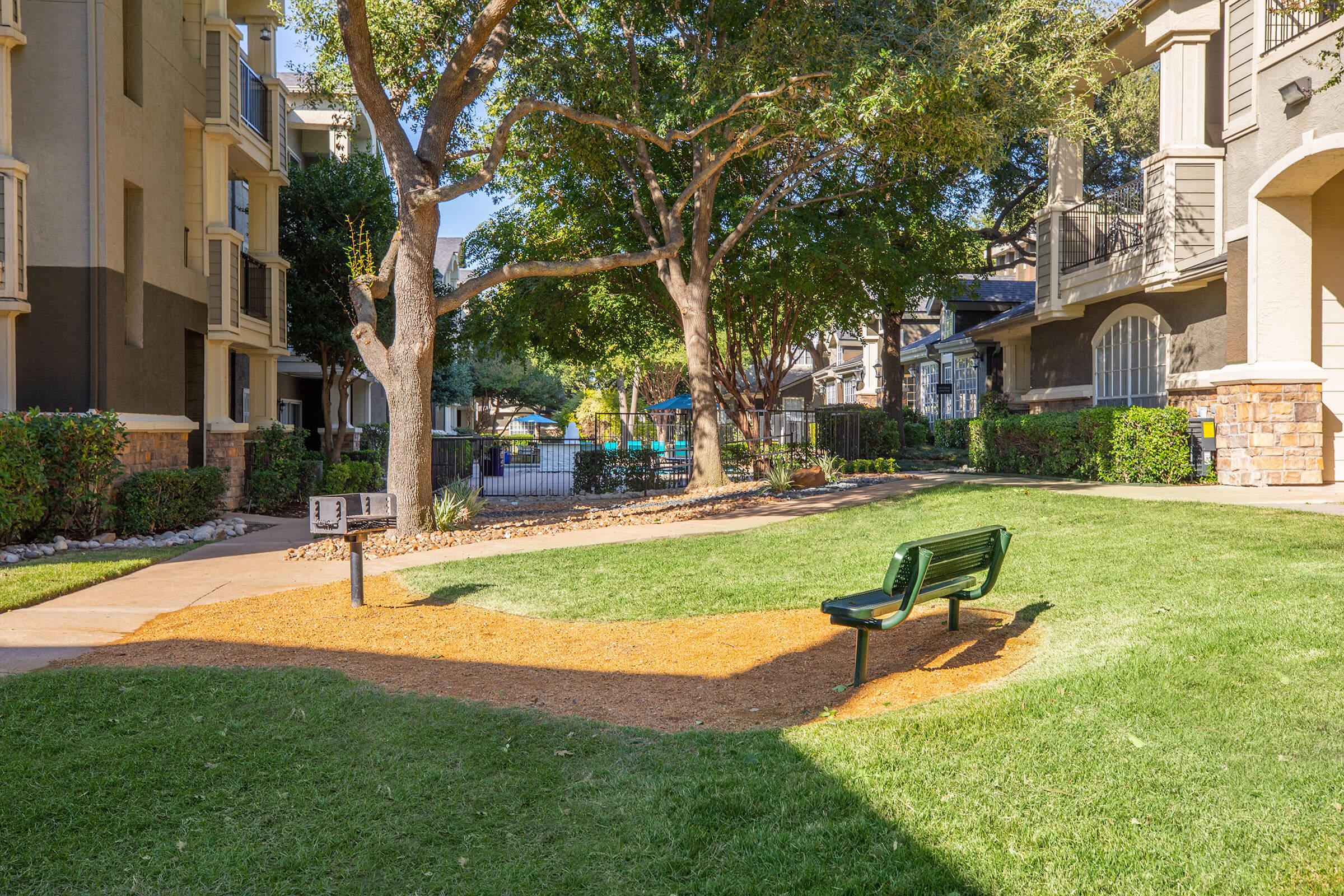 Stone Ridge courtyard with green grass