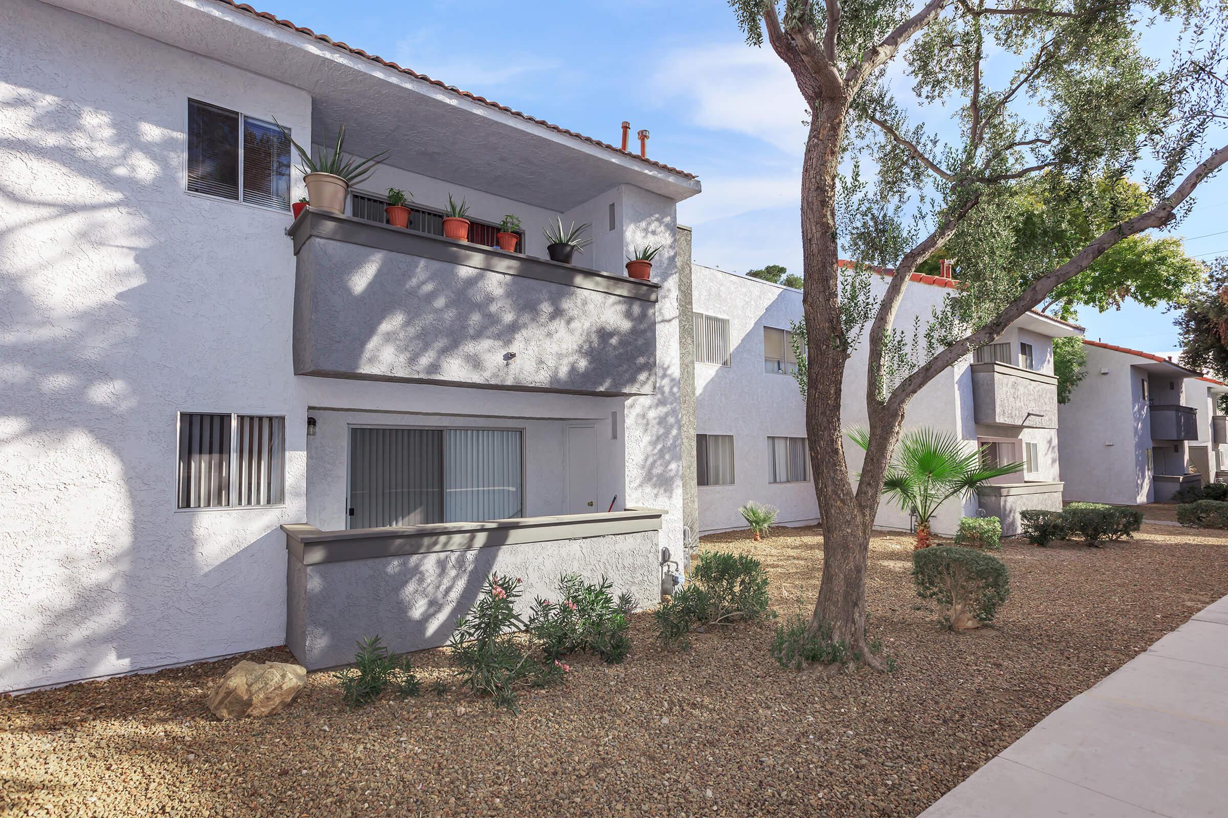 TAKE IT OUTSIDE AT VILLA DEL SOL IN LAS VEGAS