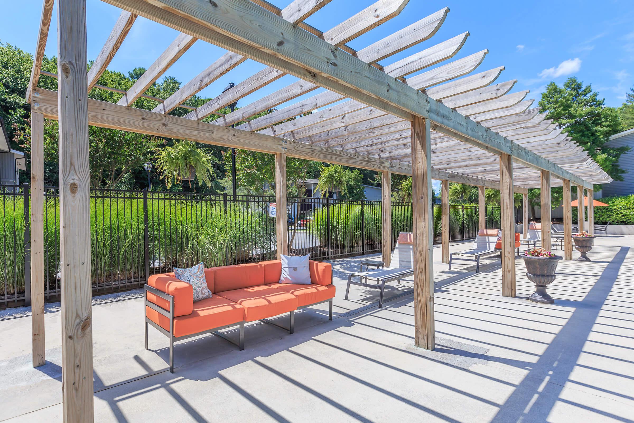 A GREAT SUNDECK FOR LOUNGING