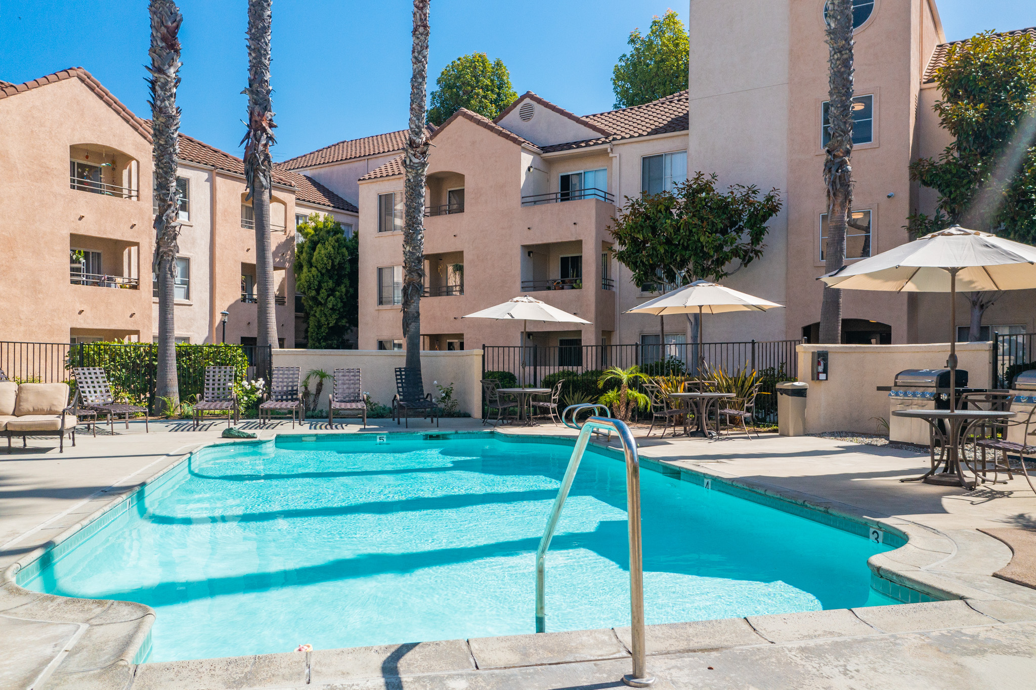 HERITAGE POINTE SENIOR APARTMENTS
