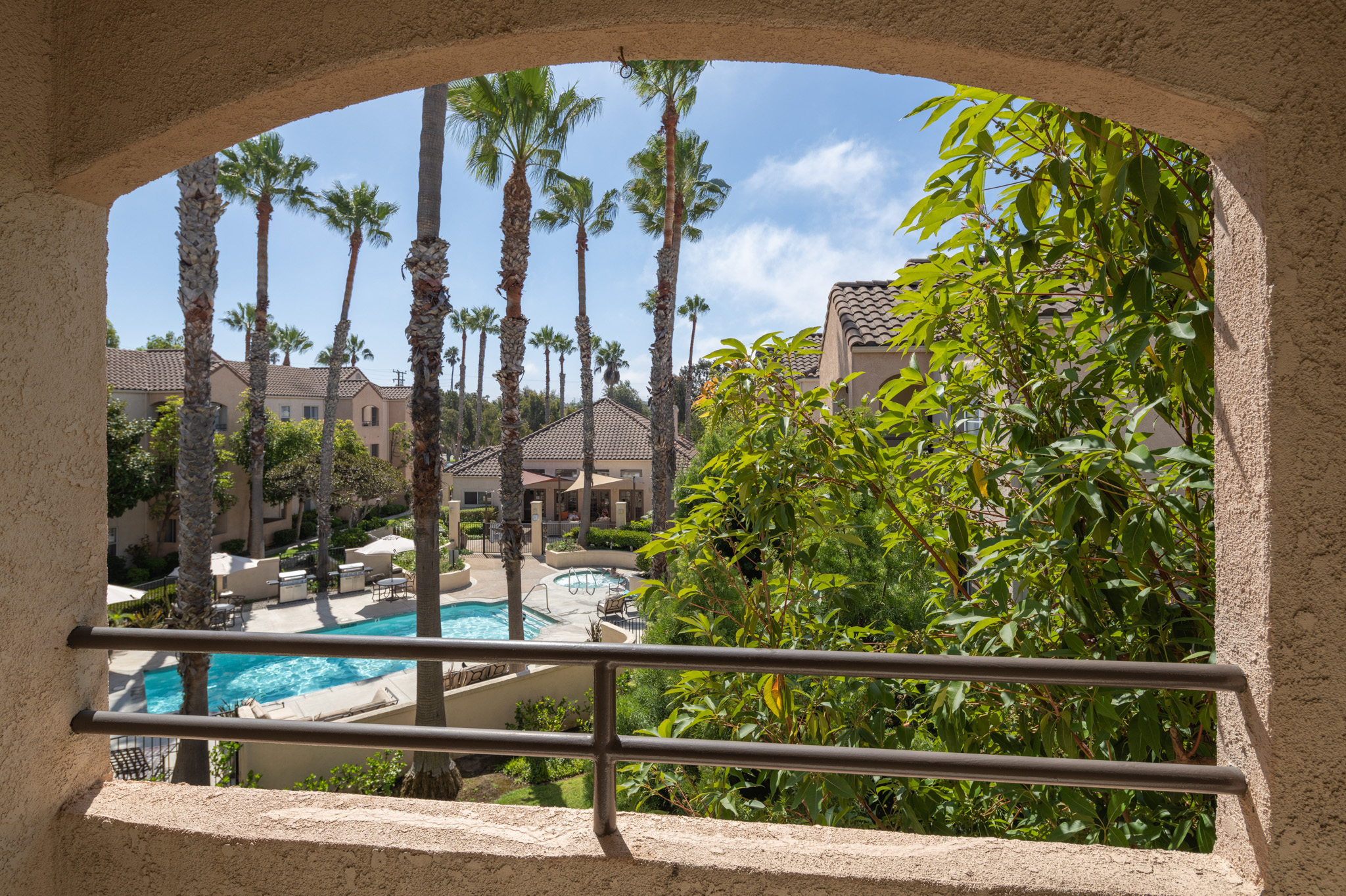 HERITAGE POINTE SENIOR APARTMENTS
