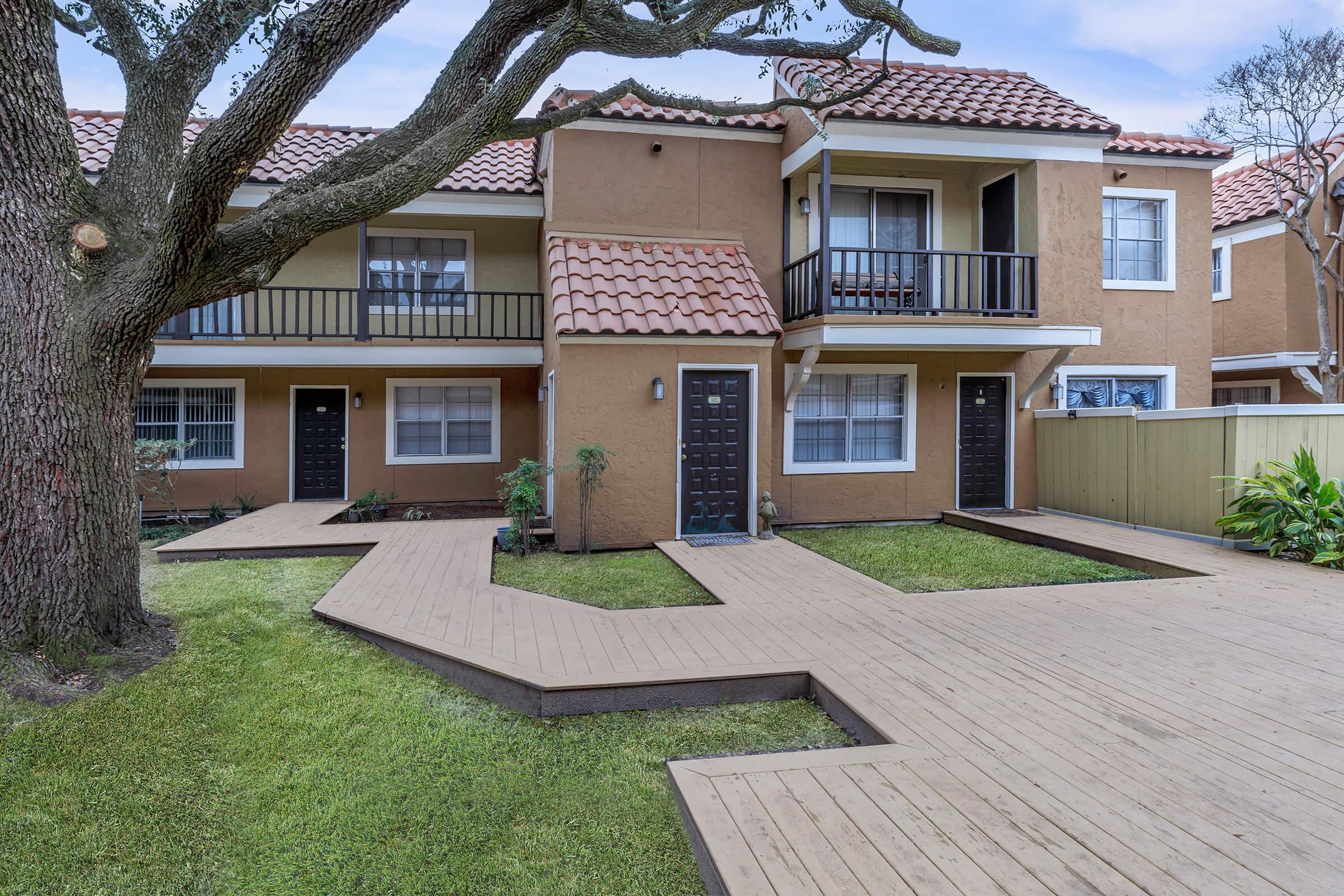 Trafalgar Apartments Photo Gallery