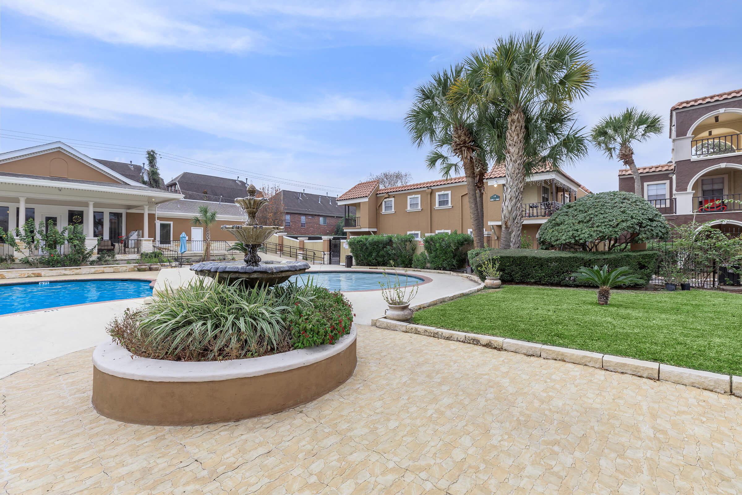 Trafalgar Apartments Photo Gallery