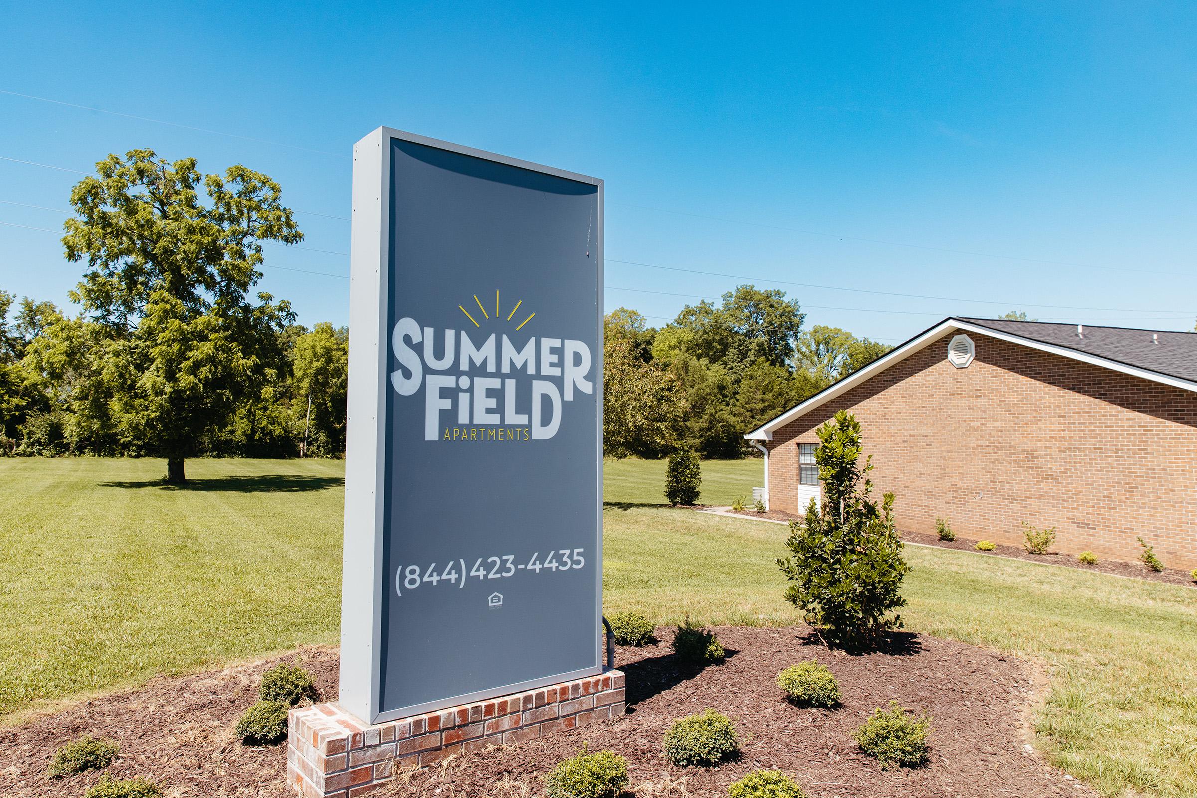 Summerfield Apartments Sign