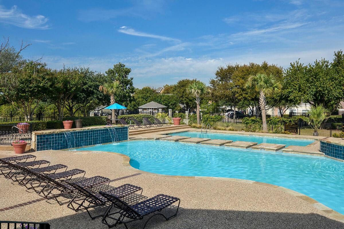 The Vineyards Apartments in Frisco, TX - Swimming Pool 08.jpg