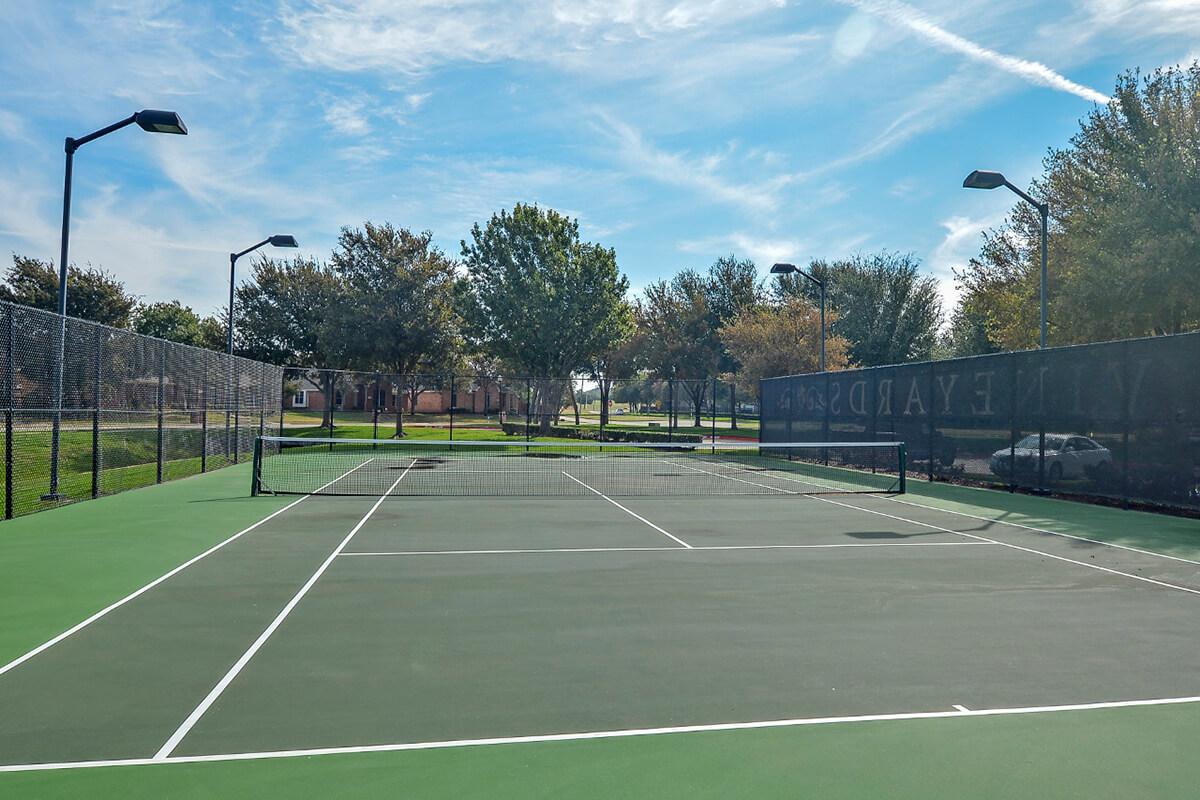 The Vineyards Apartments in Frisco, TX - Tennis Court 02.jpg