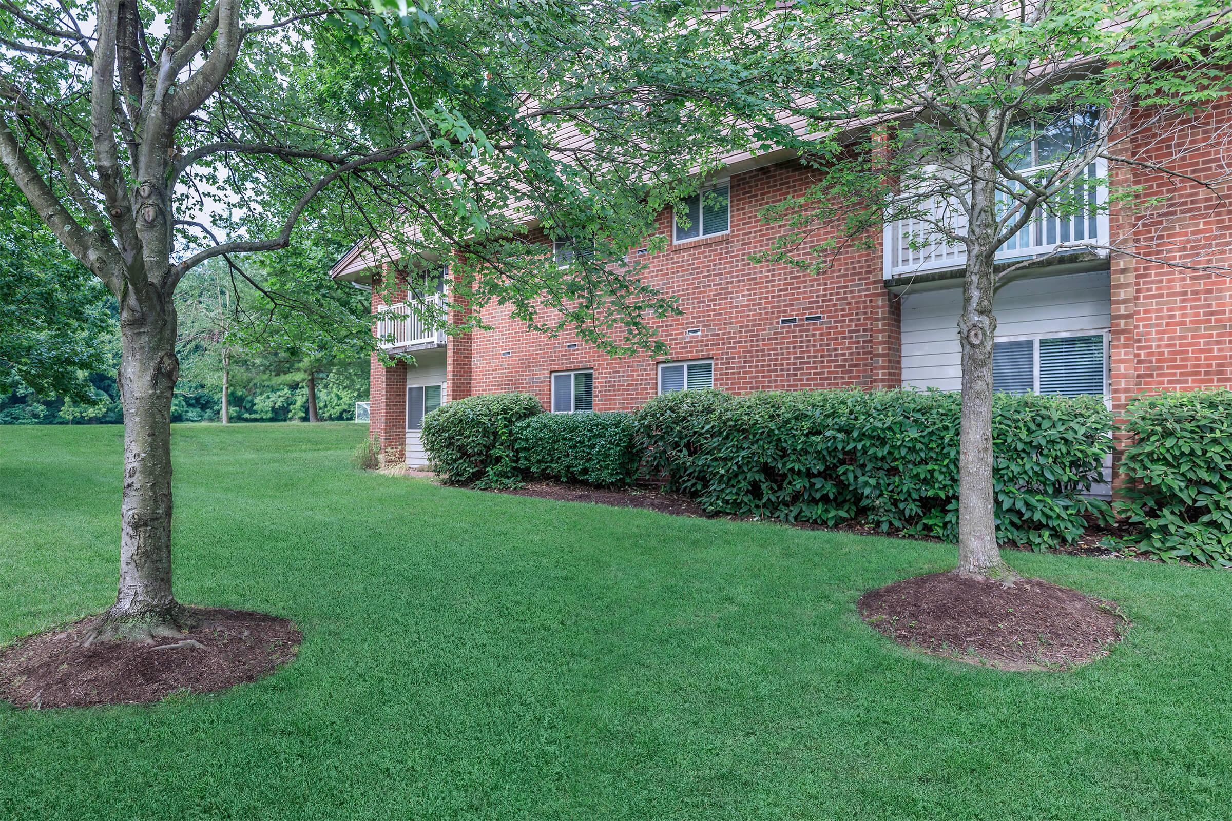 Landscaping at Huntington Square Apartments in Columbia, MD