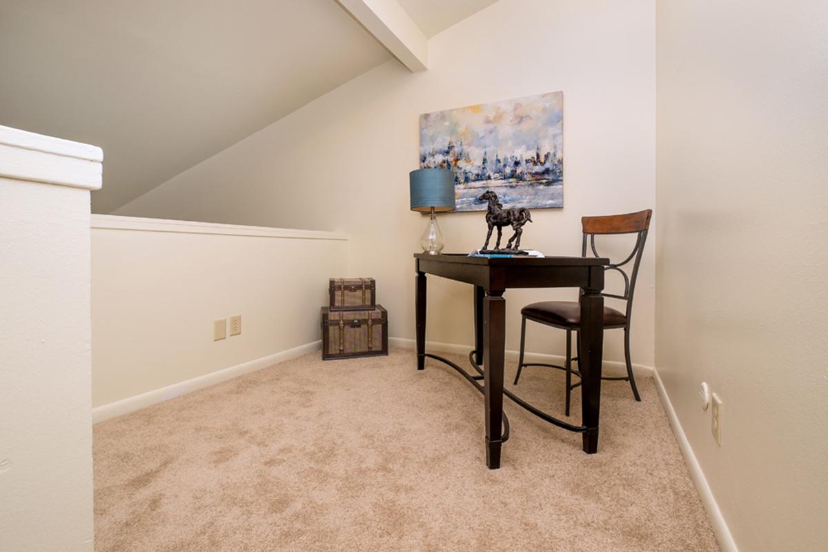 3426 loft West Main-11.jpg