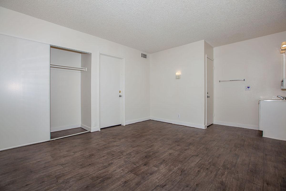 SPACIOUS INTERIORS AT GOLDEN POND IN LAS VEGAS
