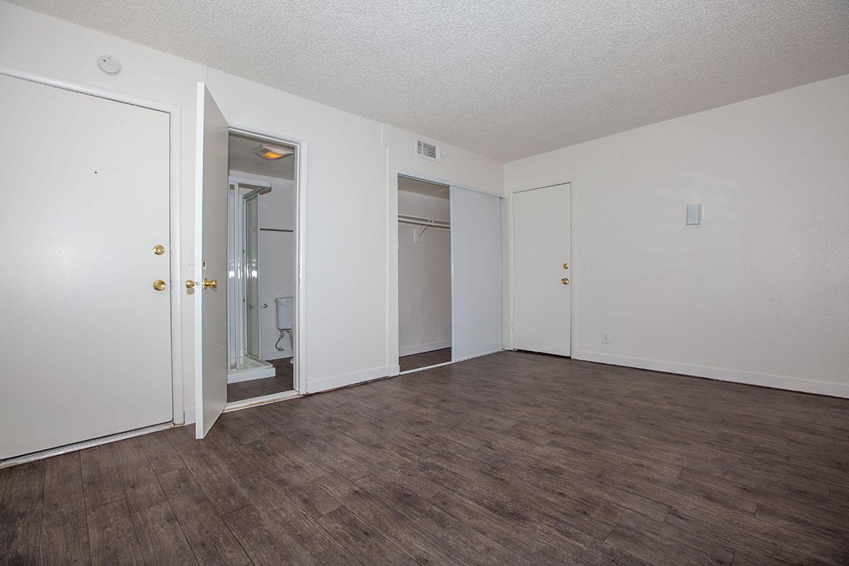 SPACIOUS INTERIORS AT GOLDEN POND IN LAS VEGAS