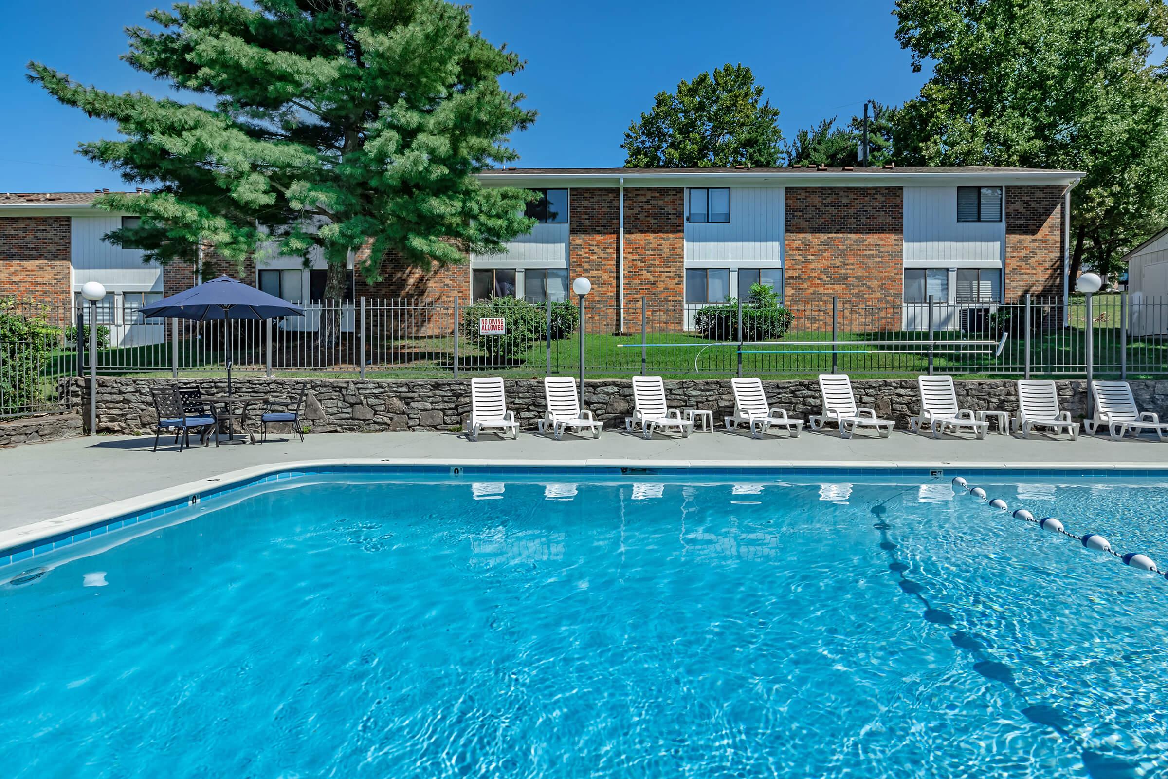 Swimming Pool at The Bend Nashville in Goodlettsville, TN